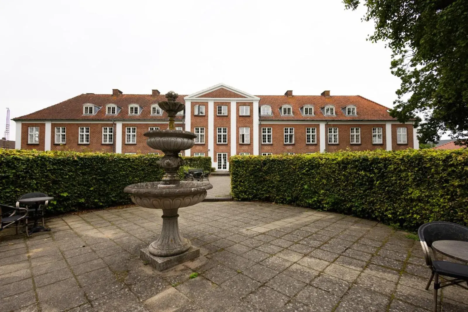 Garden, Property Building in Milling Hotel Park