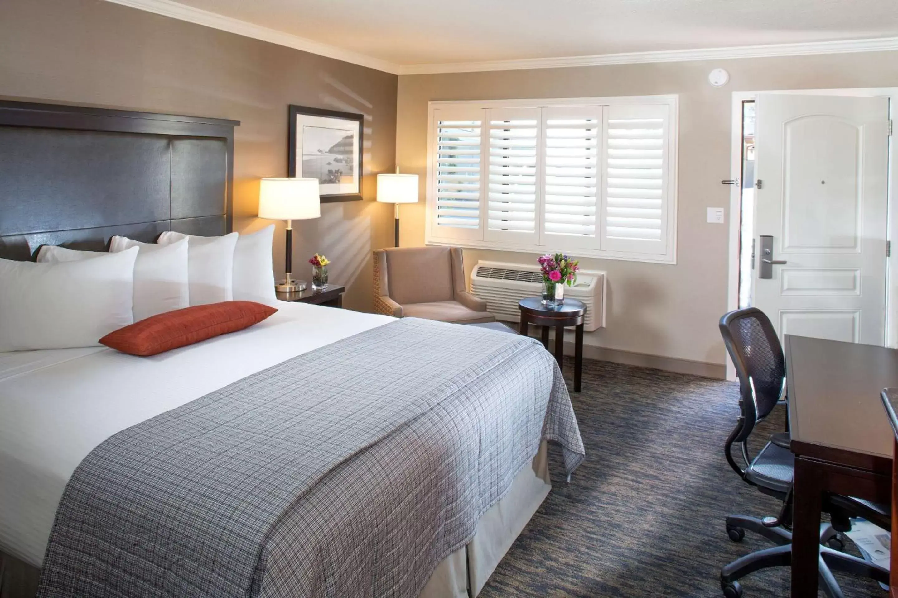 Bedroom, Bed in Best Western Plus Humboldt Bay Inn