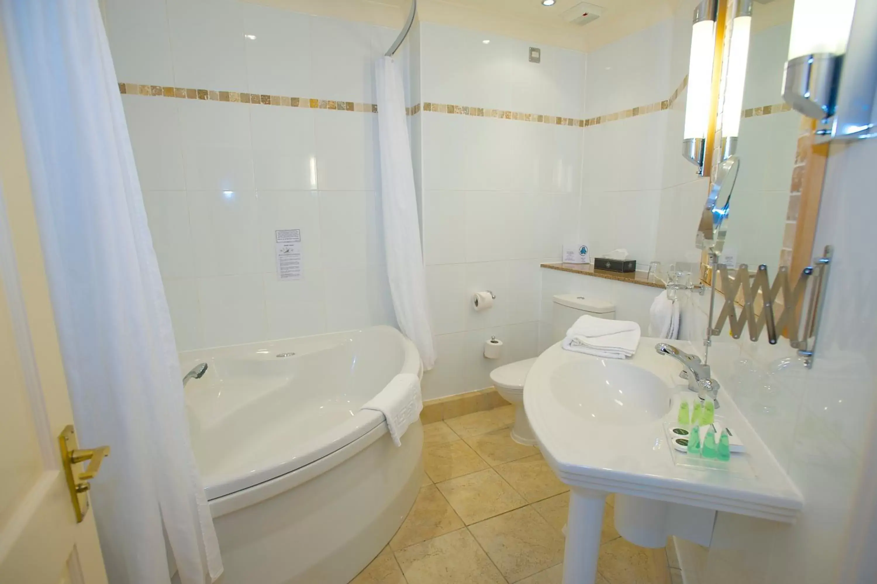 Bathroom in Best Western Frodsham Forest Hills Hotel