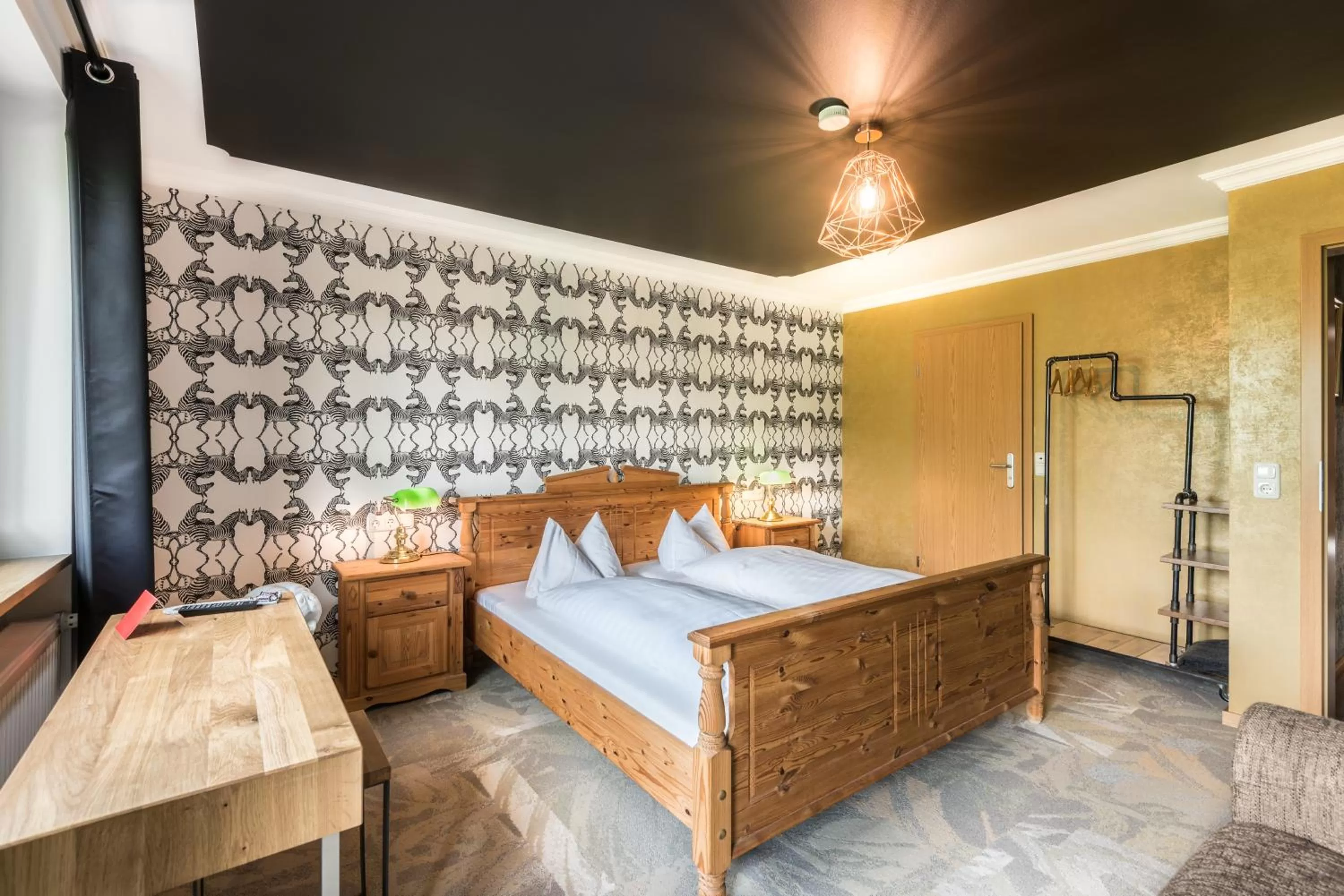 Bed in Engel Hotel Grill Bar