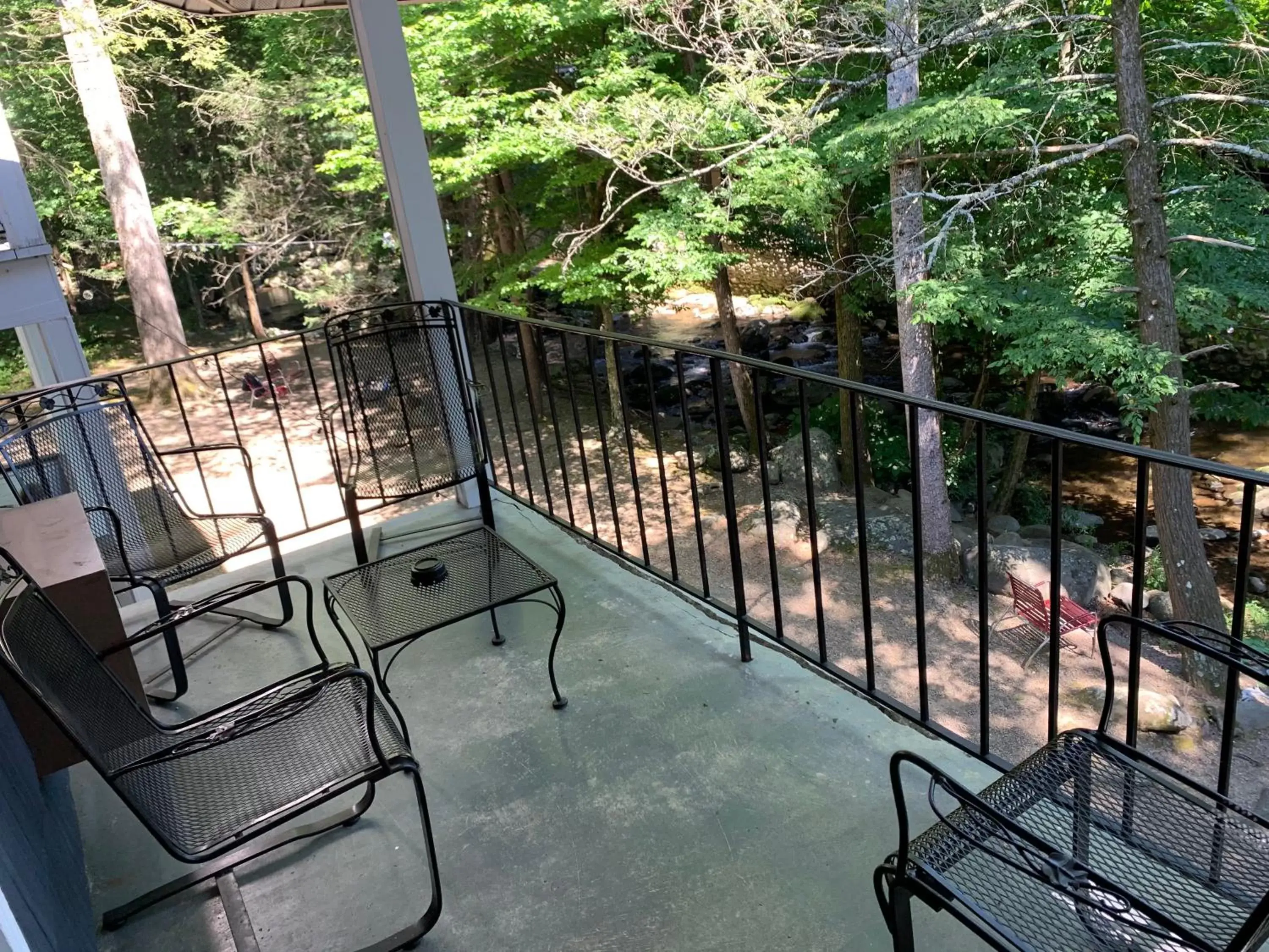 Balcony/Terrace in Carr's Northside Hotel and Cottages