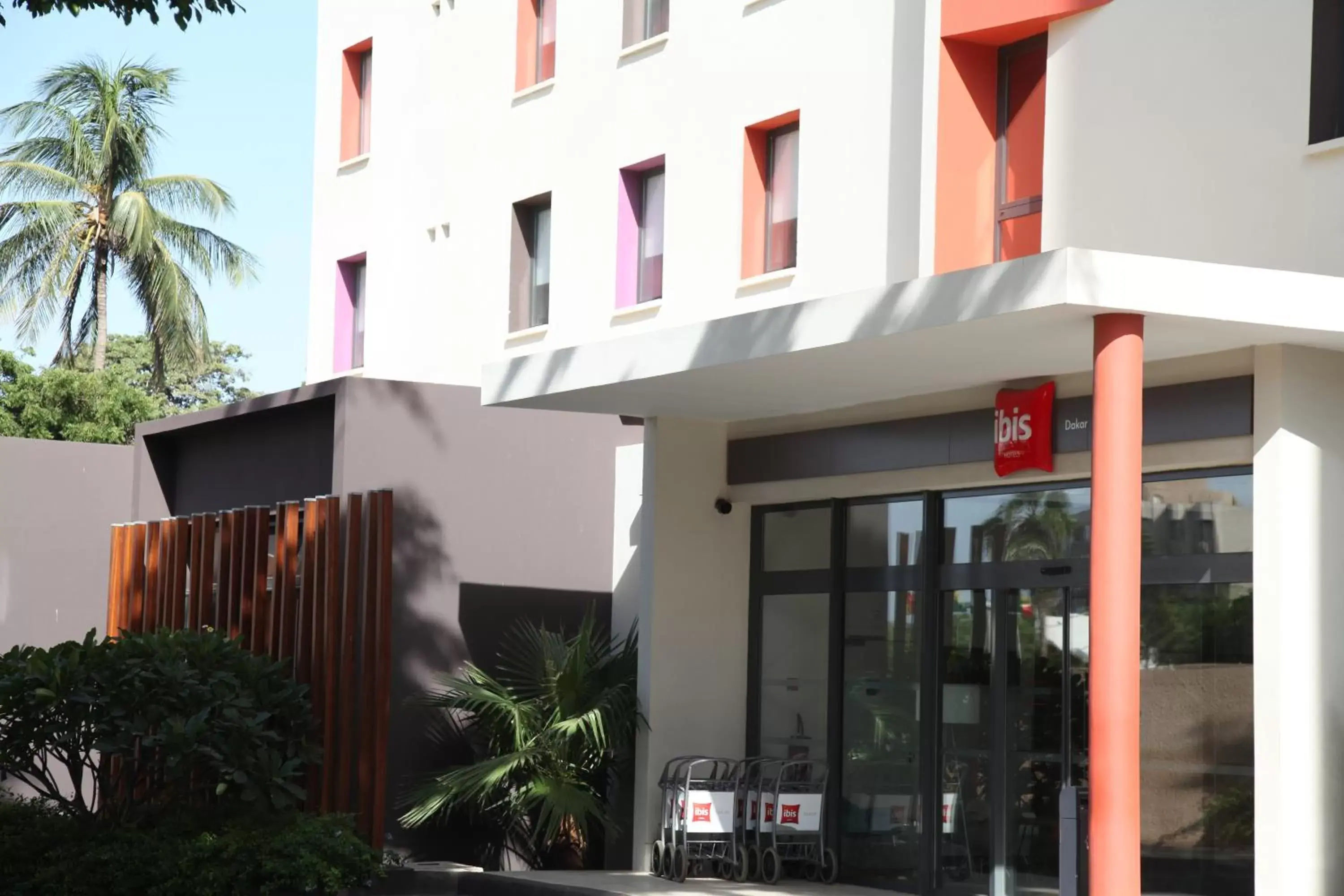 Facade/entrance, Property Building in Ibis Dakar