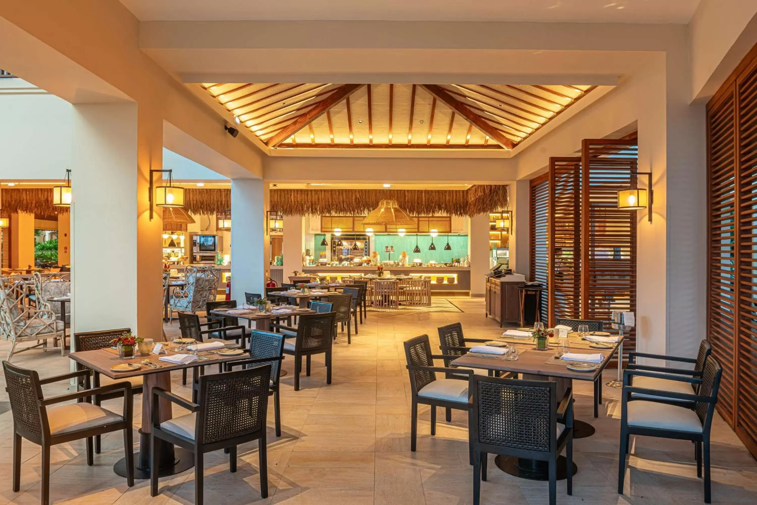 Breakfast, Restaurant/Places to Eat in Hilton Mauritius Resort & Spa