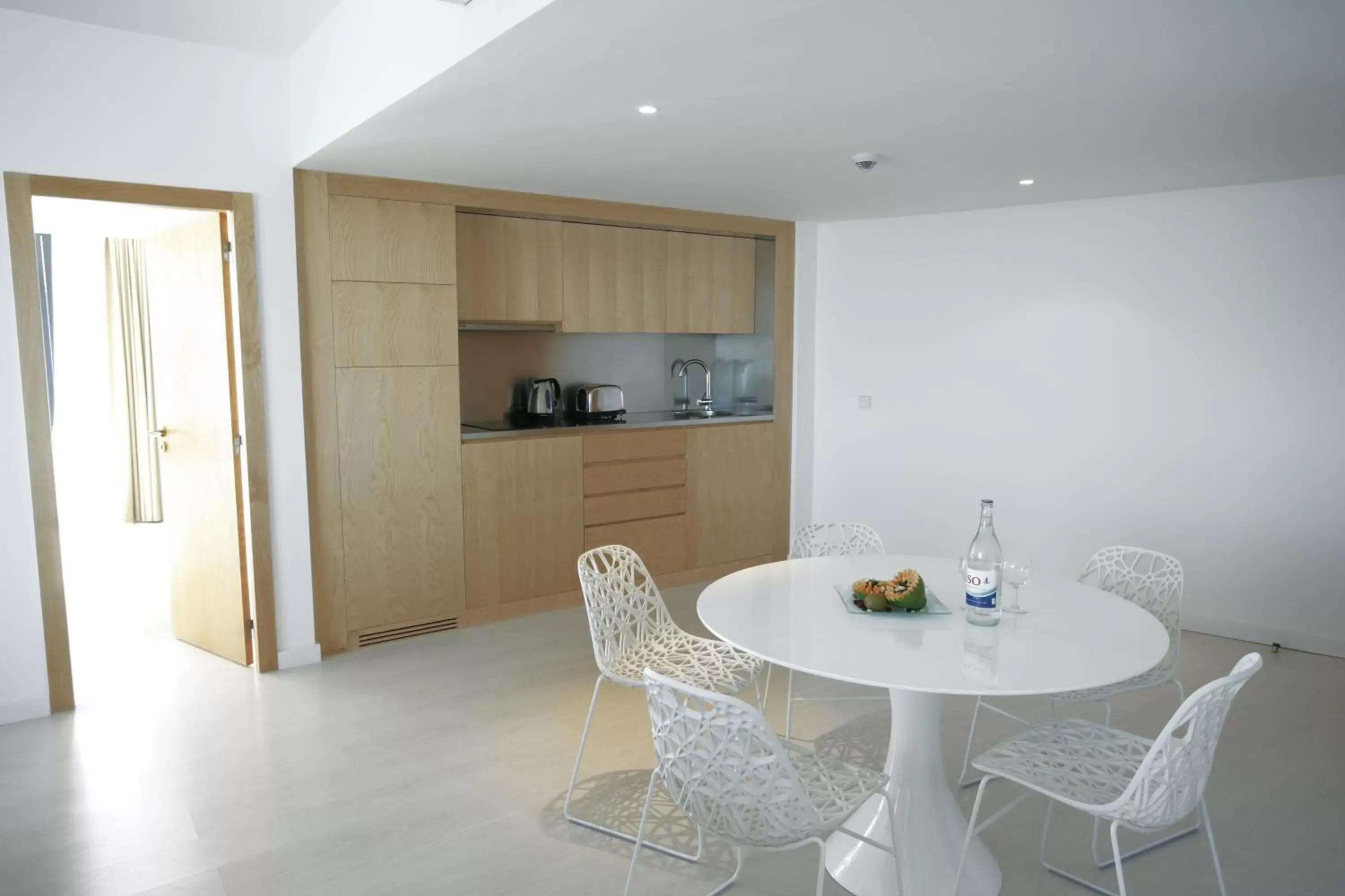 Suite with Street View in Memmo Baleeira - Design Hotels Suite with Street View in Memmo Baleeira - Design Hotels