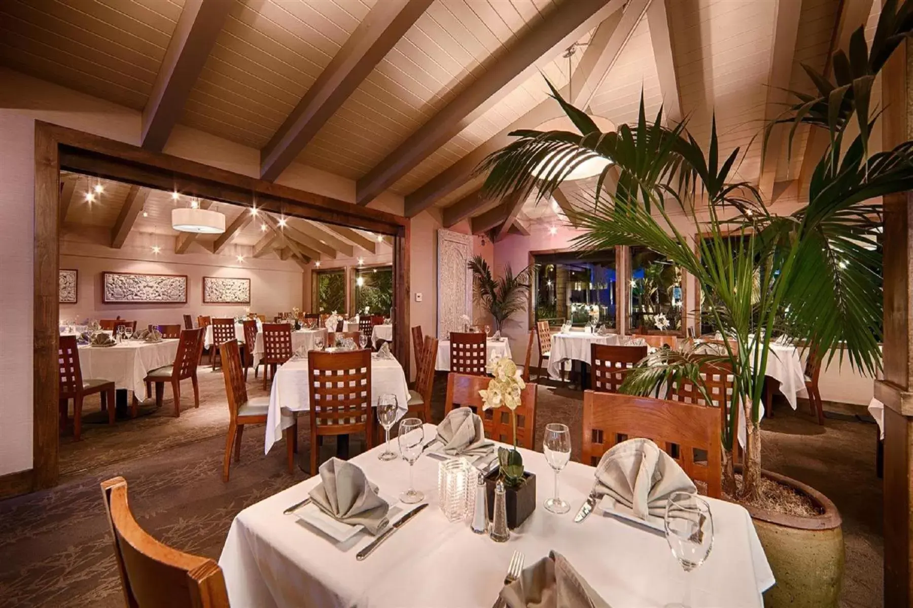 Restaurant/Places to Eat in Best Western PLUS Island Palms Hotel & Marina