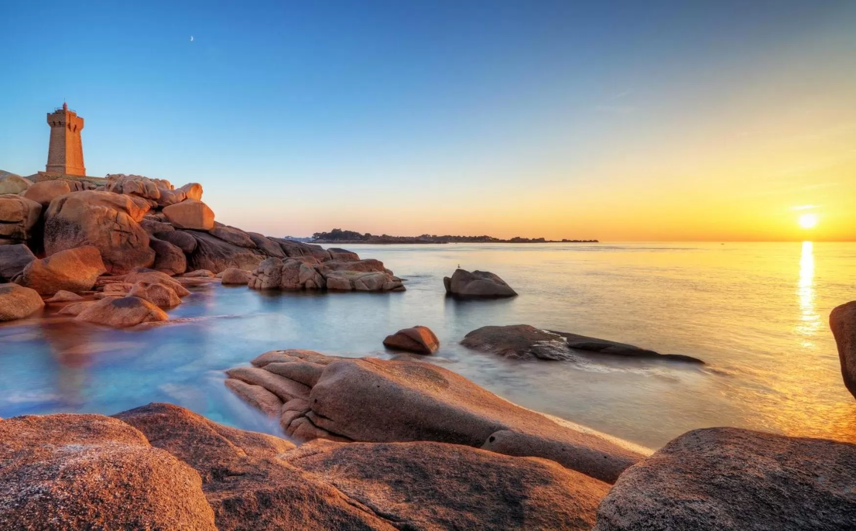 Nearby landmark in Kyriad Lannion-Perros-Guirec