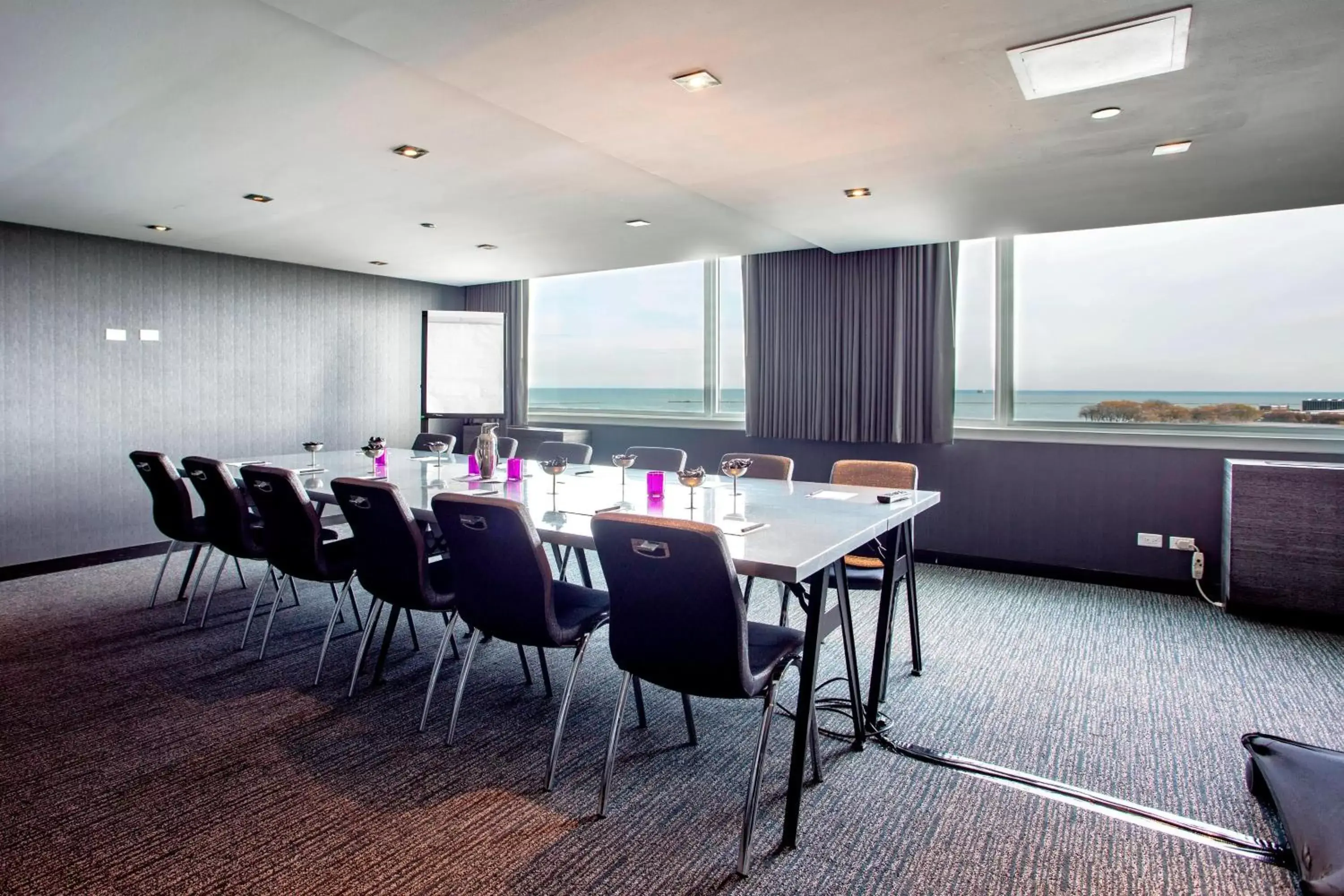 Meeting/conference room in W Chicago - Lakeshore