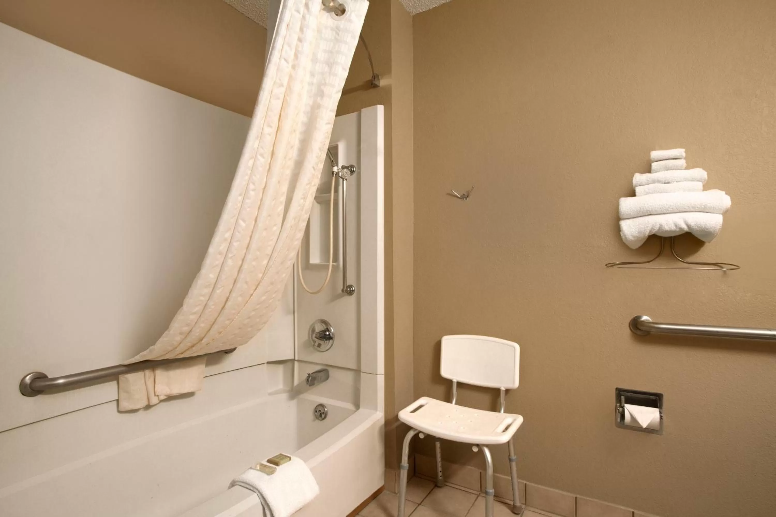 Bathroom in Super 8 by Wyndham Homewood Birmingham Area