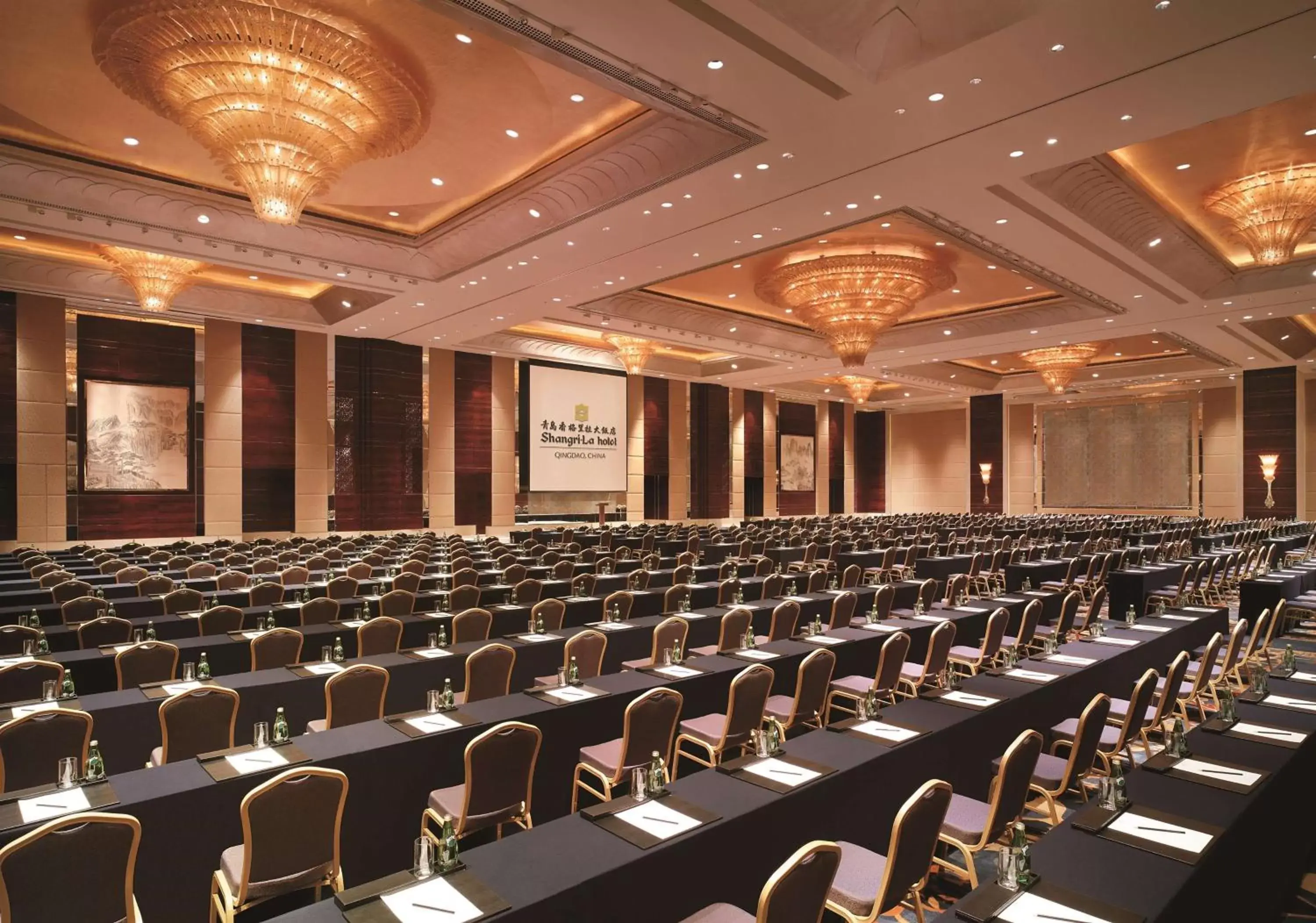 Meeting/conference room in Shangri-La Qingdao - May Fourth Square