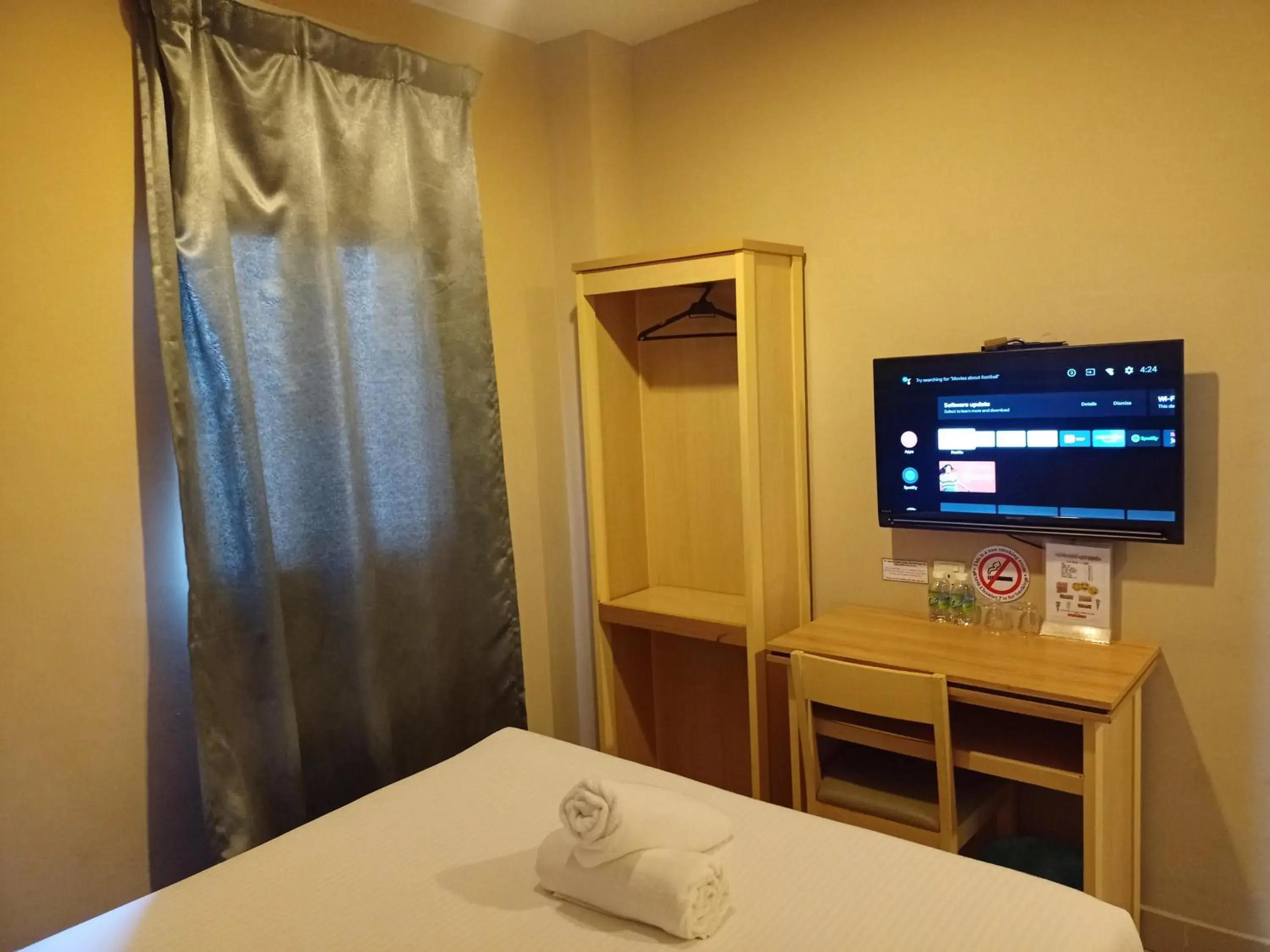 TV and multimedia, TV/Entertainment Center in Seeds Hotel PV128 Setapak