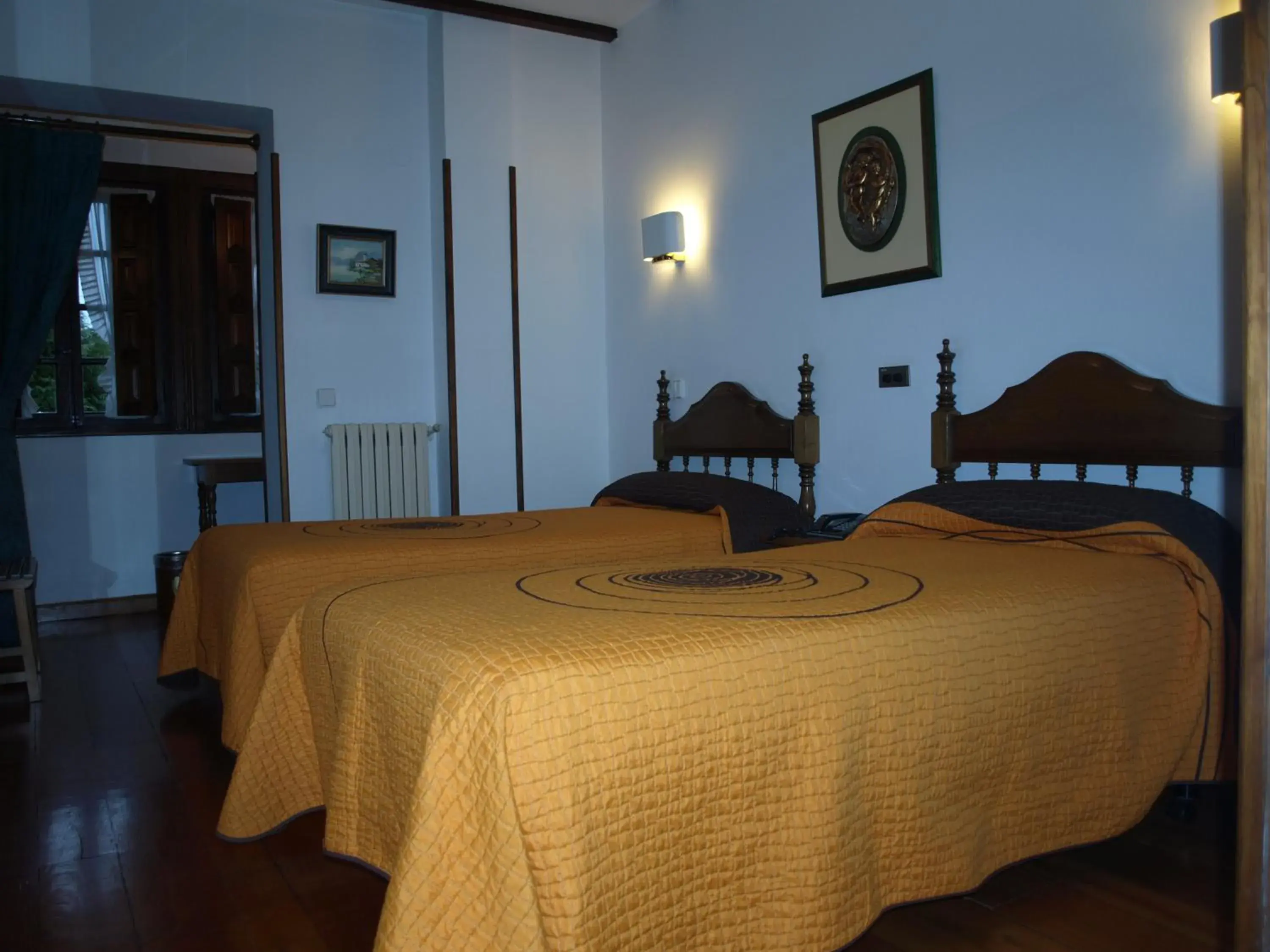 Photo of the whole room, Bed in Hotel Siglo XVIII