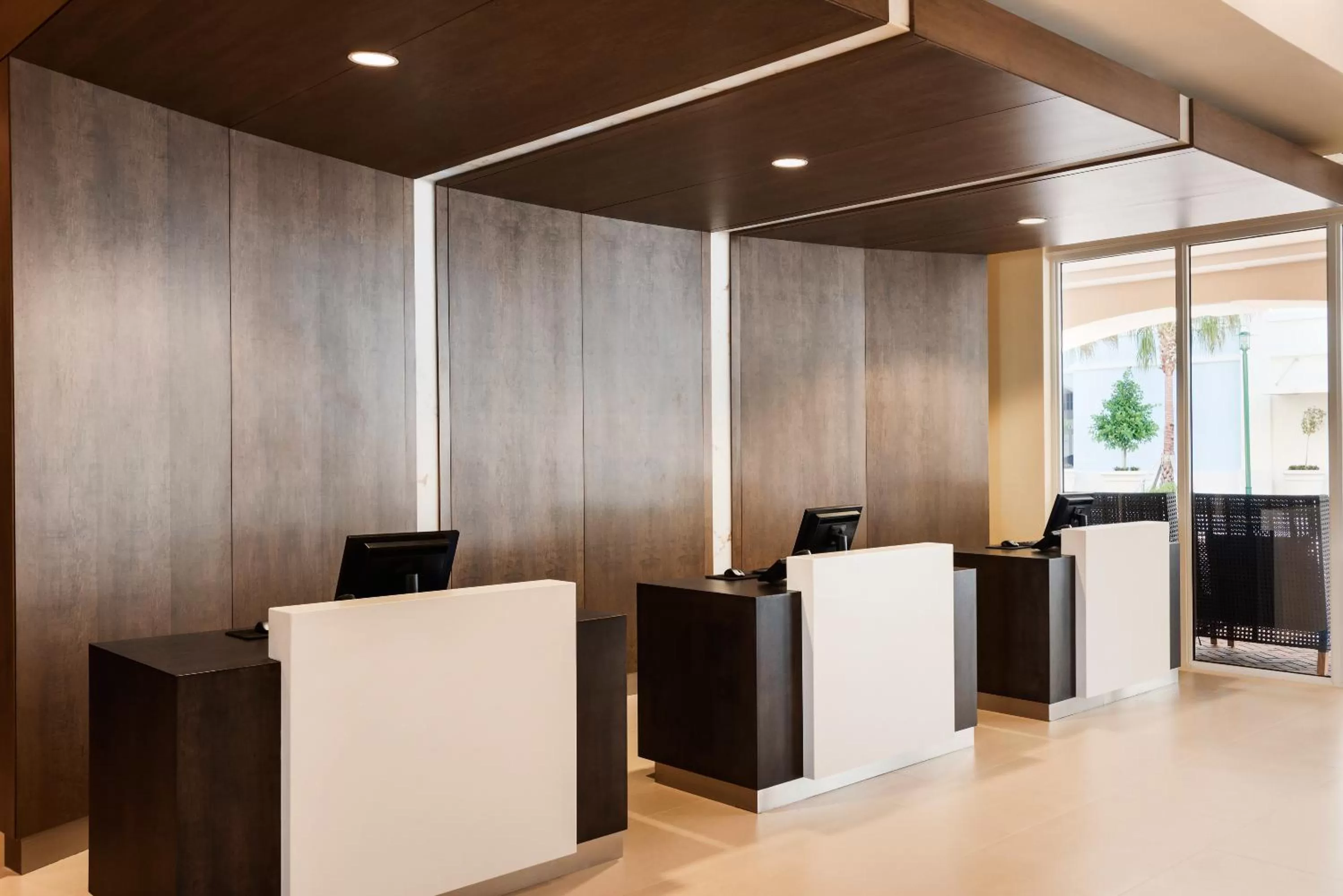 Lobby or reception in Wyndham Grand Jupiter at Harbourside Place