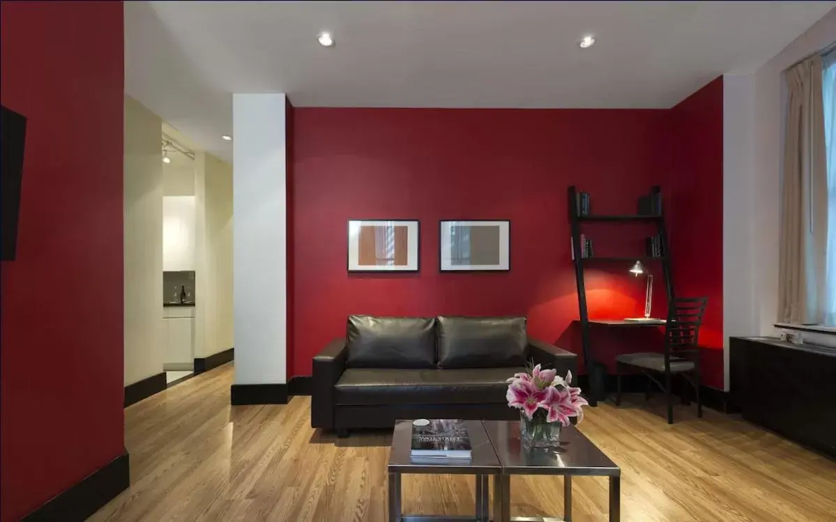 Living room in Eurostars Wall Street Living room in Eurostars Wall Street