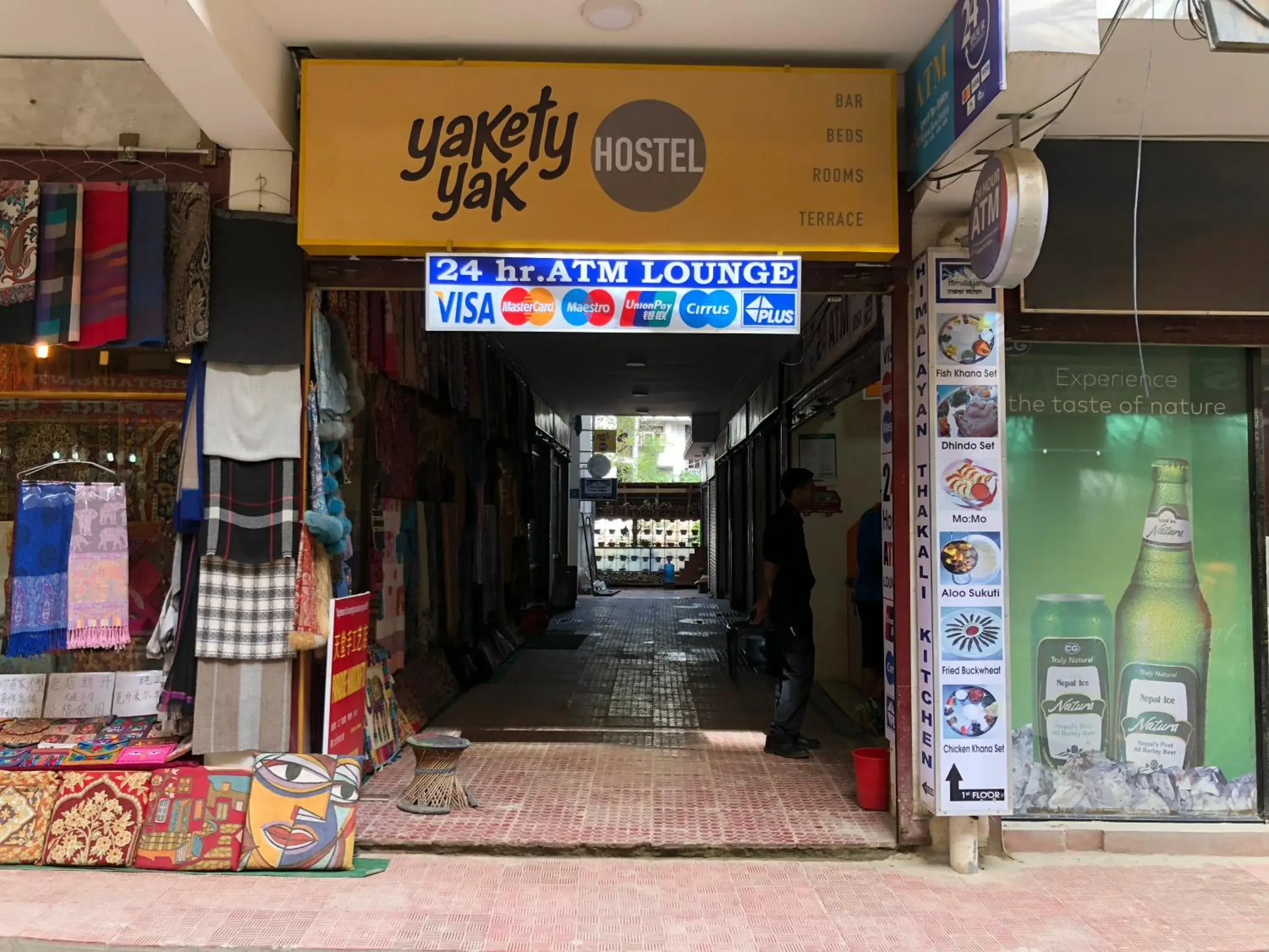 Facade/entrance in Yakety Yak Hostel