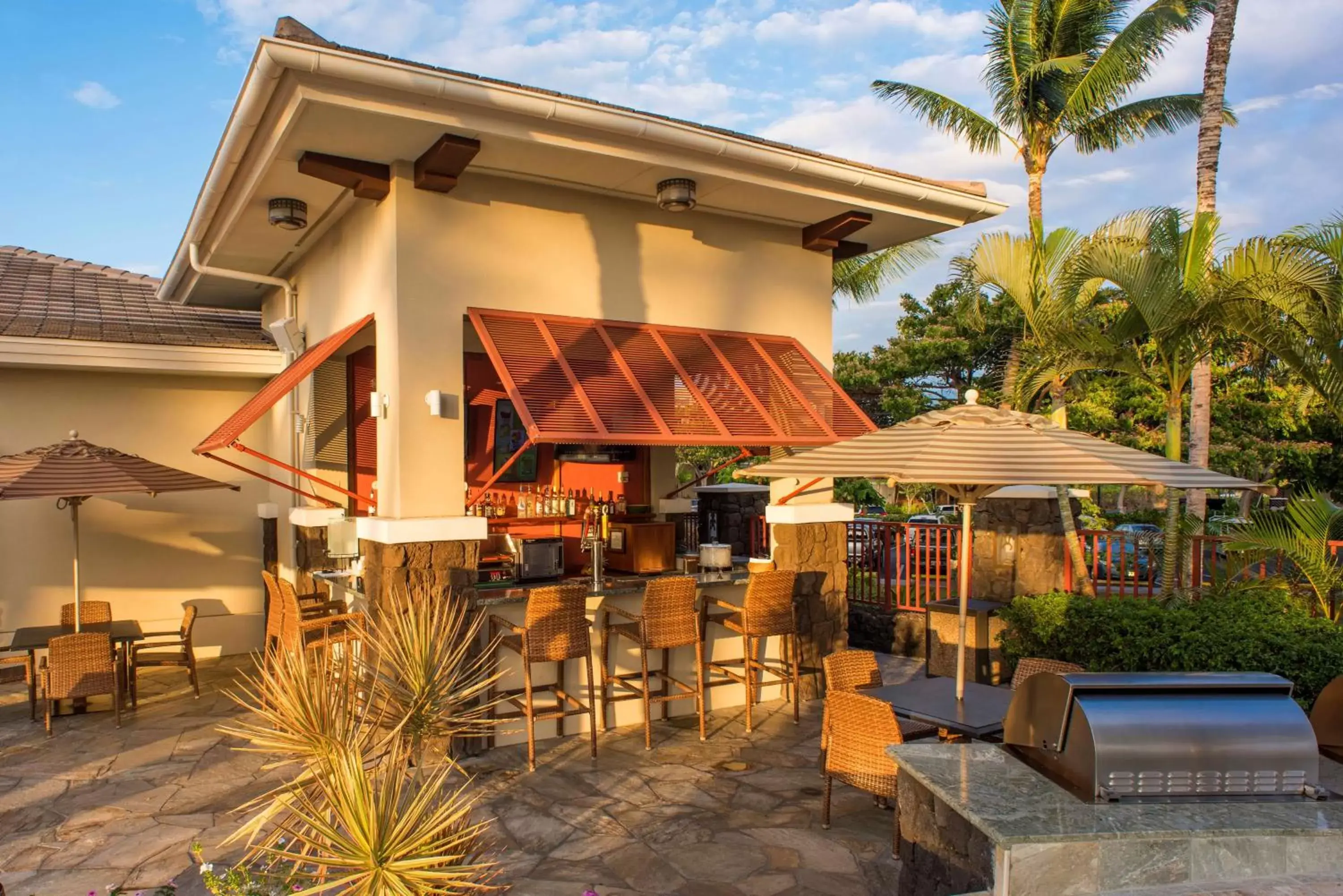 Lounge or bar, Property Building in Hilton Grand Vacations Club Kohala Suites Waikoloa