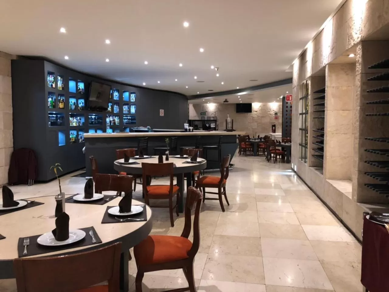 Restaurant/places to eat in We Hotel Aeropuerto