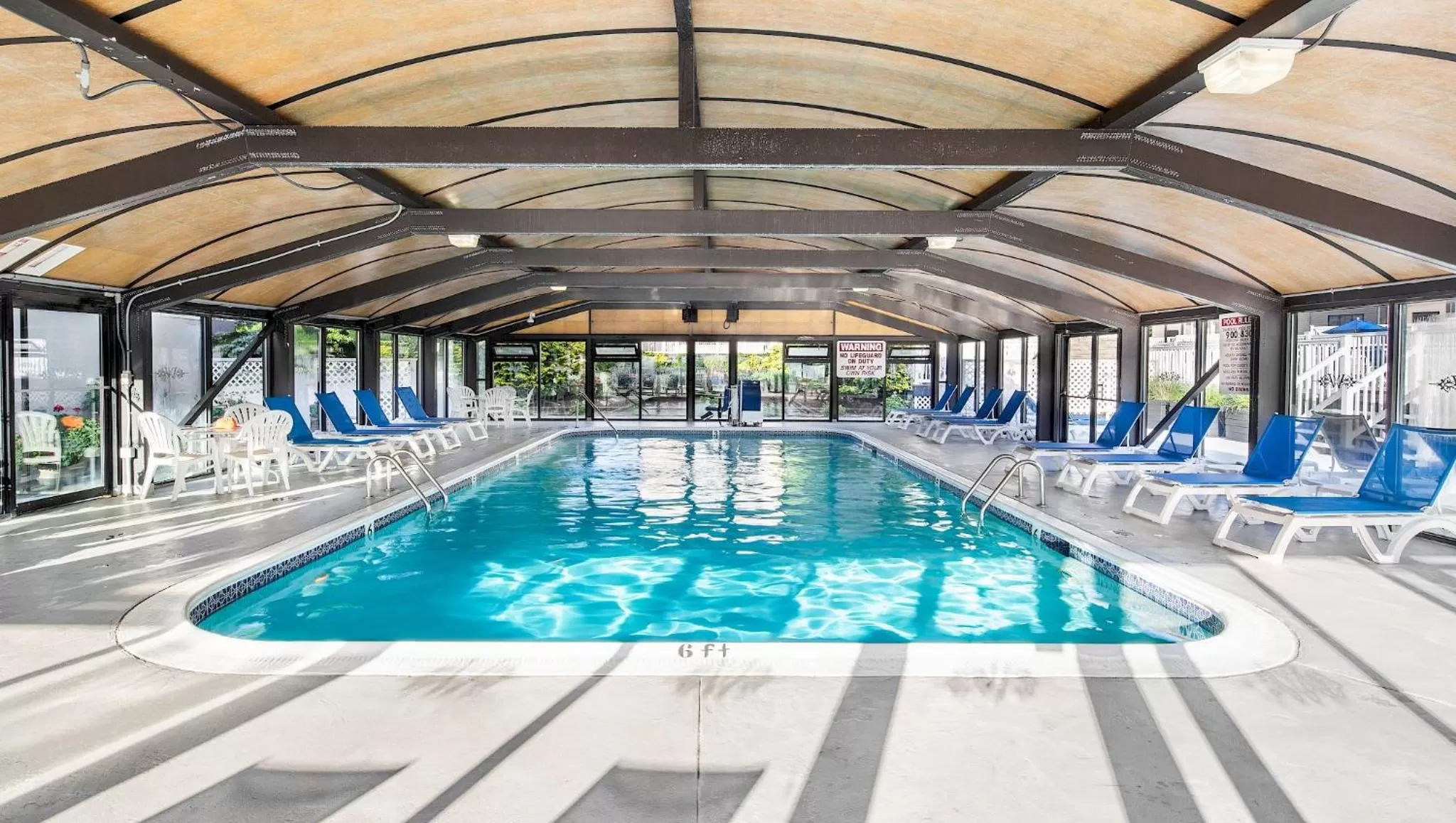 Swimming pool in Wellington Resort