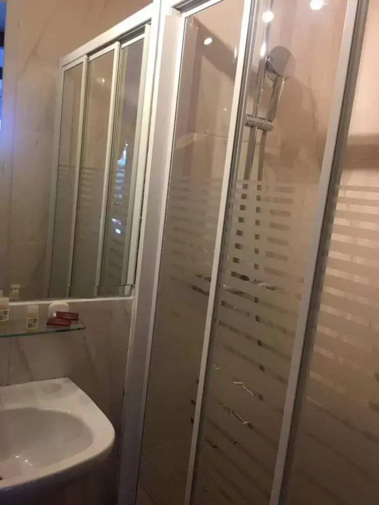 Bathroom in Hotel Villa Maya