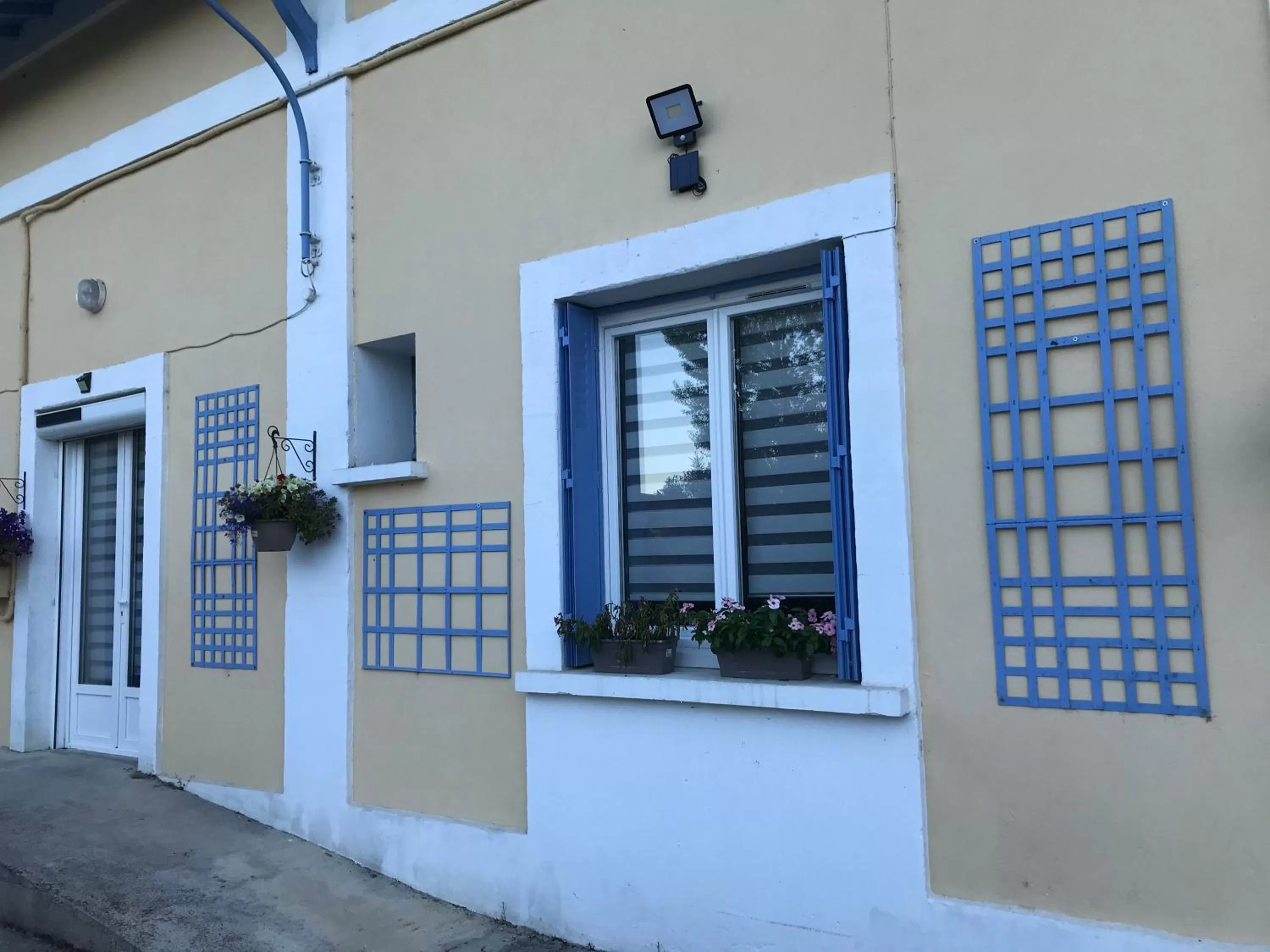 Property Building in Avenue de la Gare