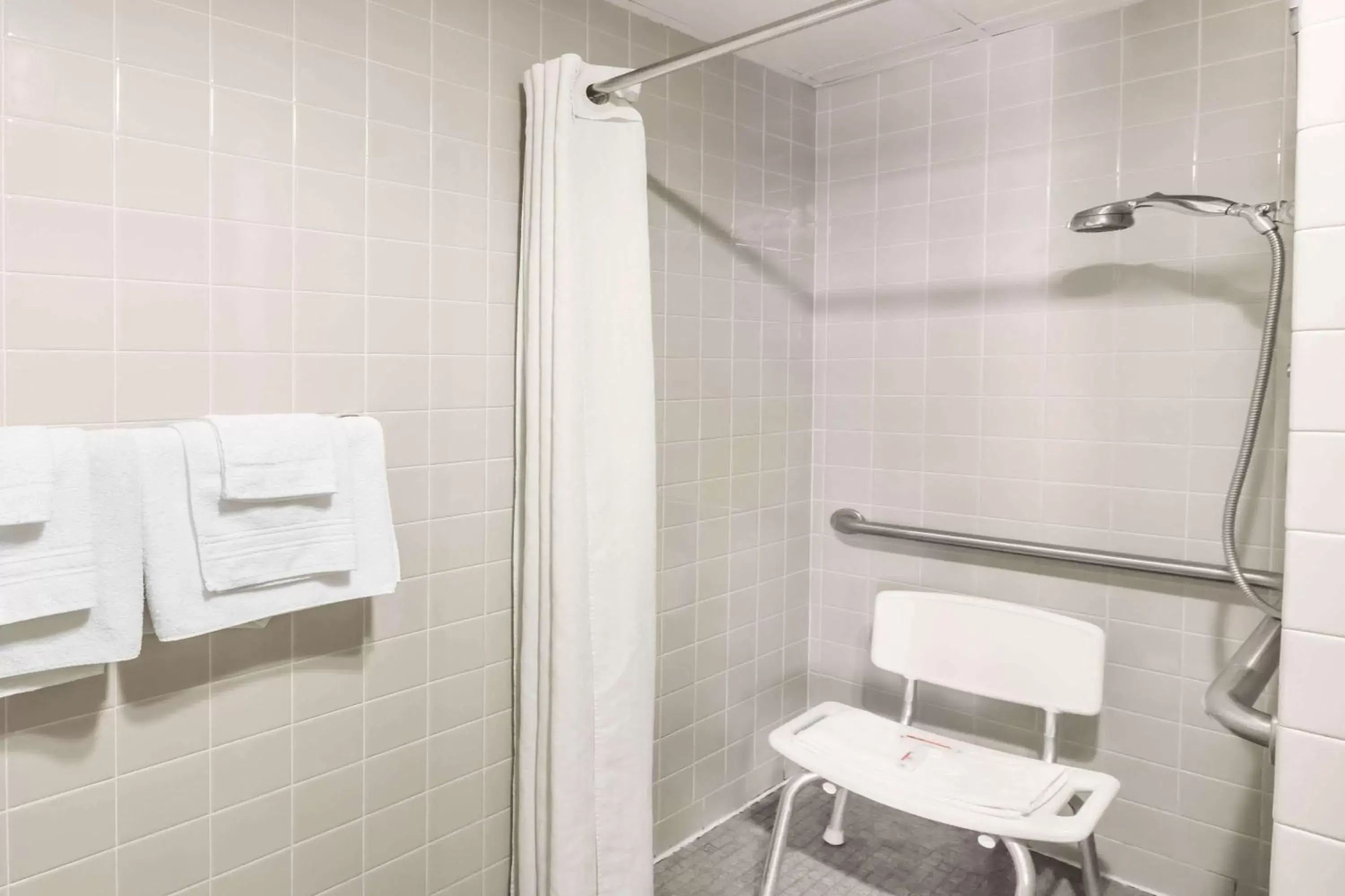 Shower, Bathroom in Super 8 by Wyndham Luverne