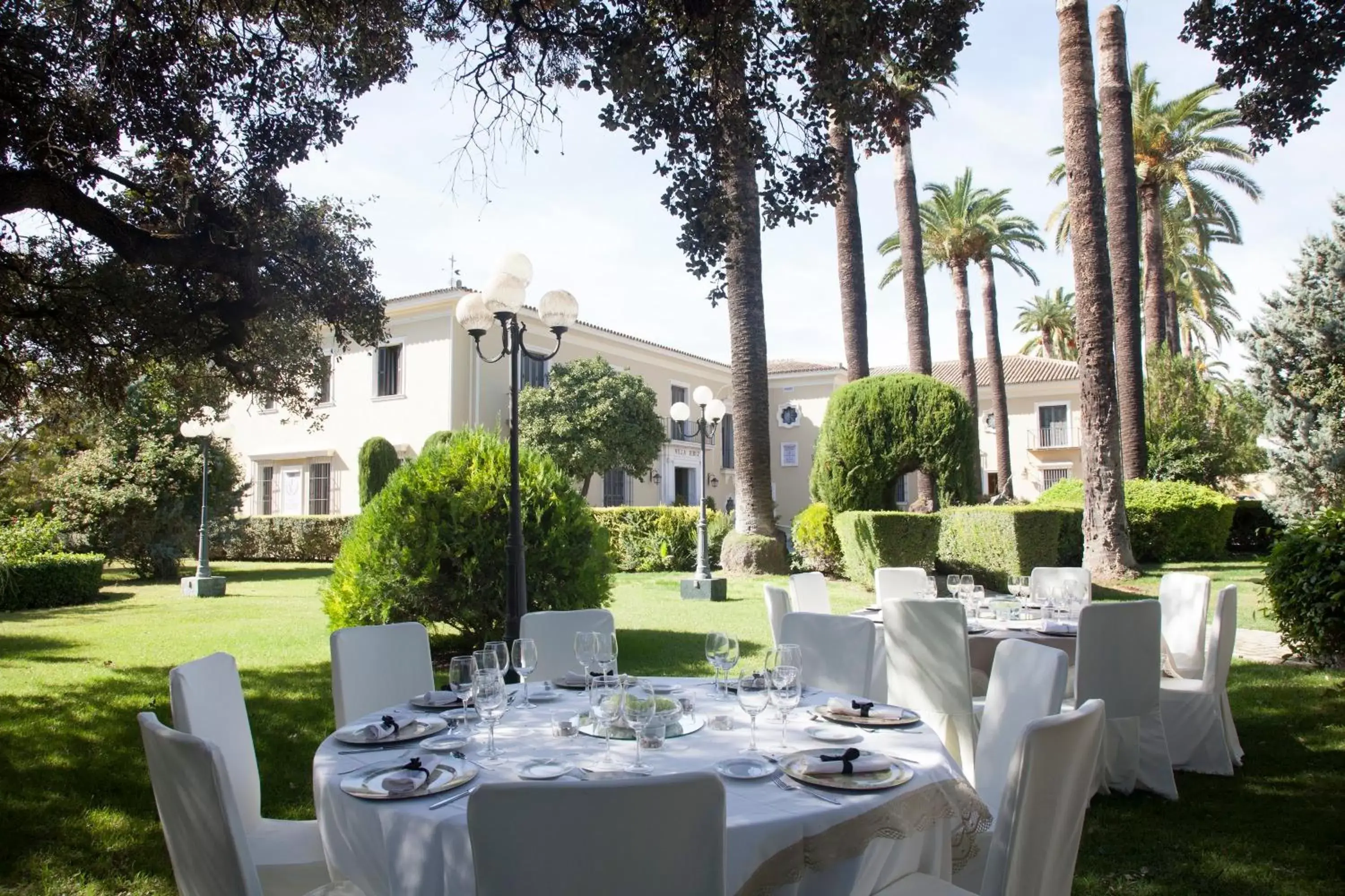 Garden, Banquet Facilities in Villa Jerez