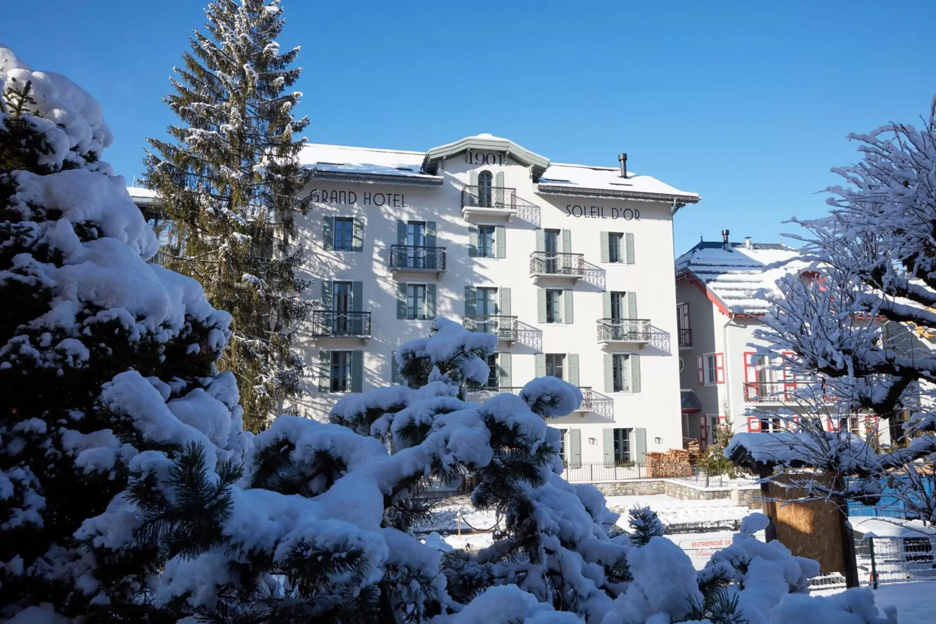 Winter in Grand Hotel Soleil d'Or