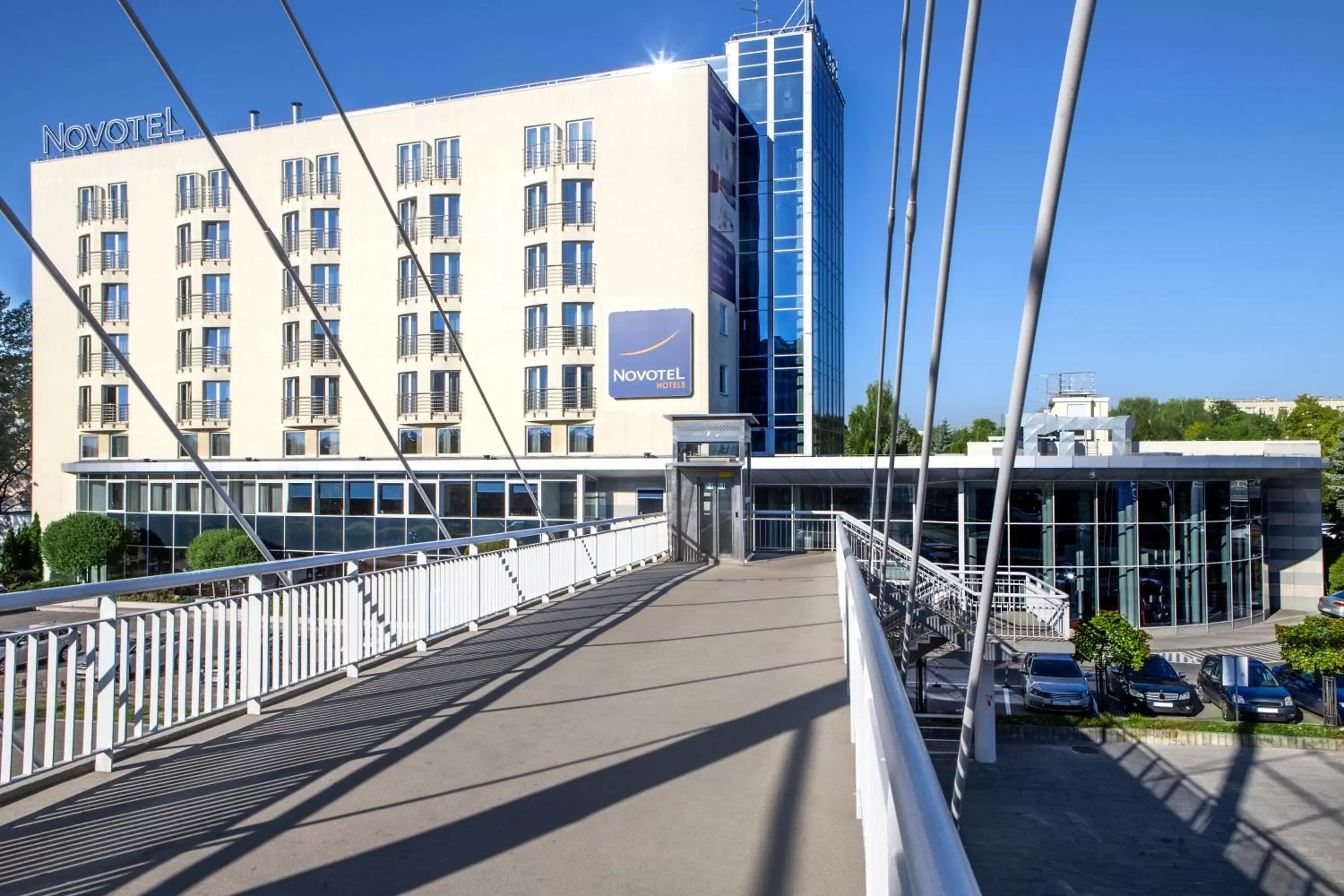 Facade/entrance, Balcony/Terrace in Novotel Warszawa Airport