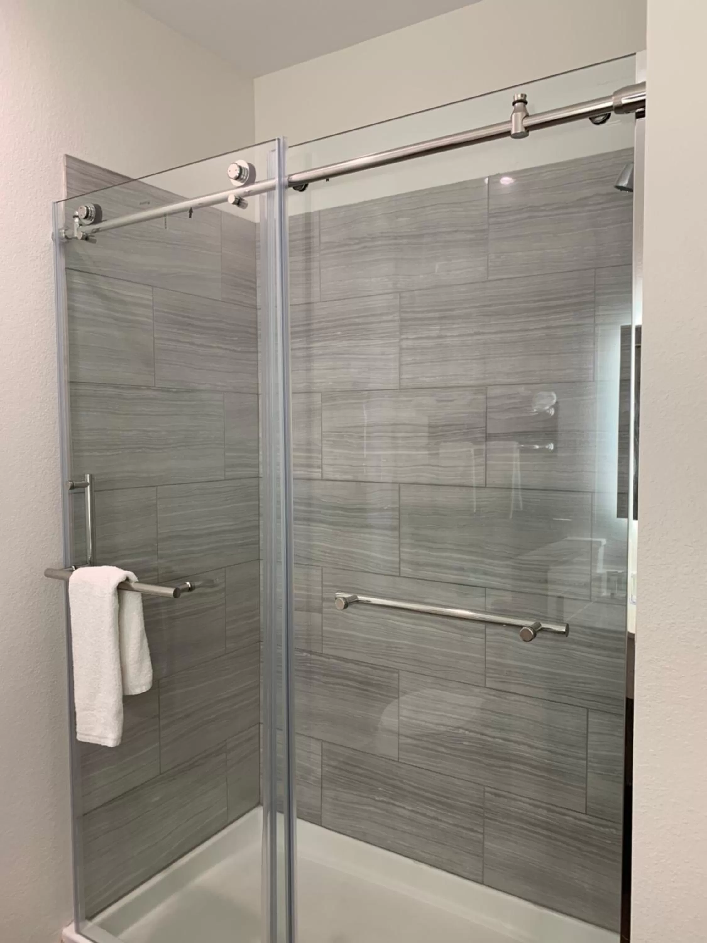 Bathroom in LOTUS INN