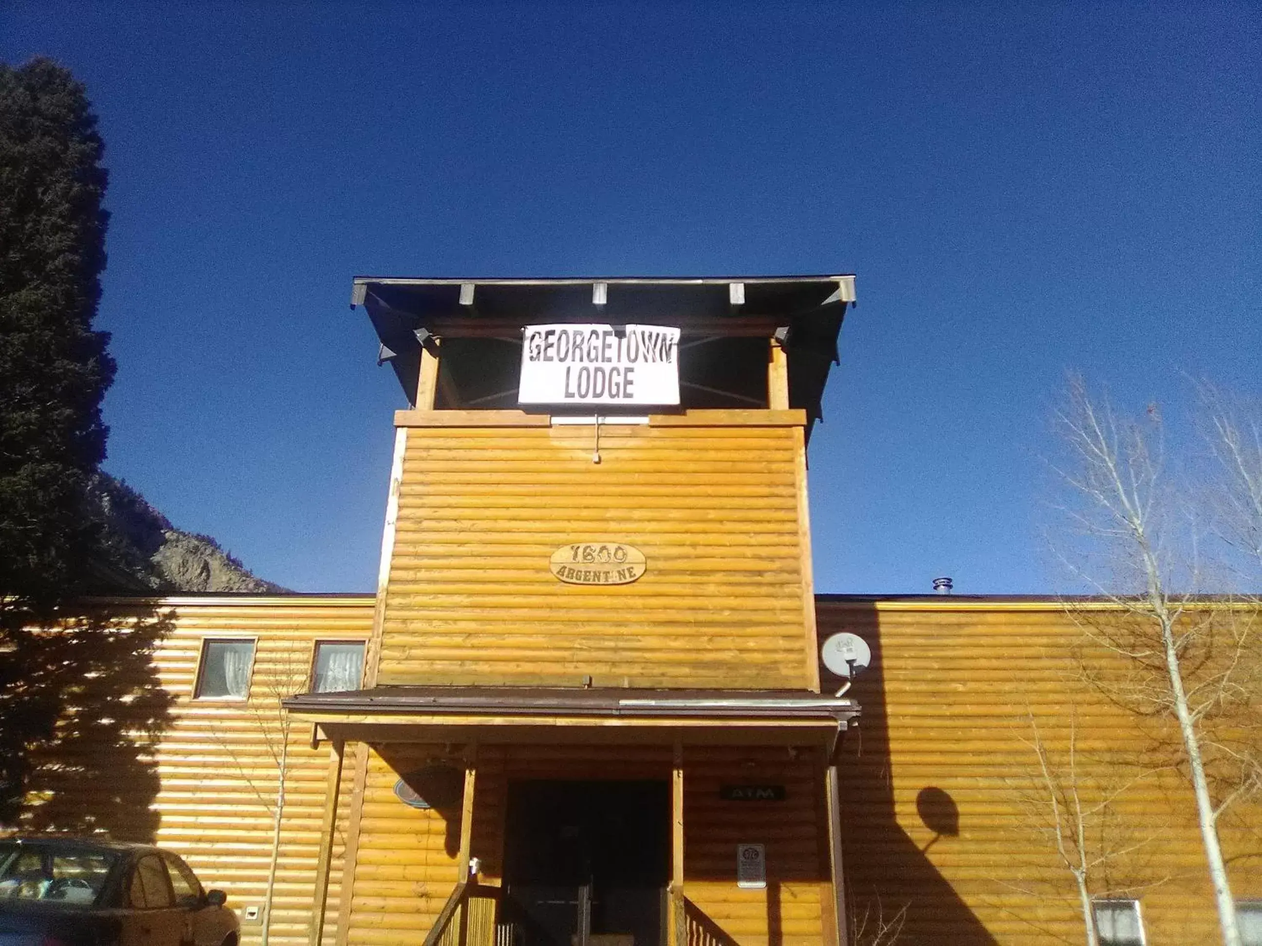 Property Building in Georgetown Lodge