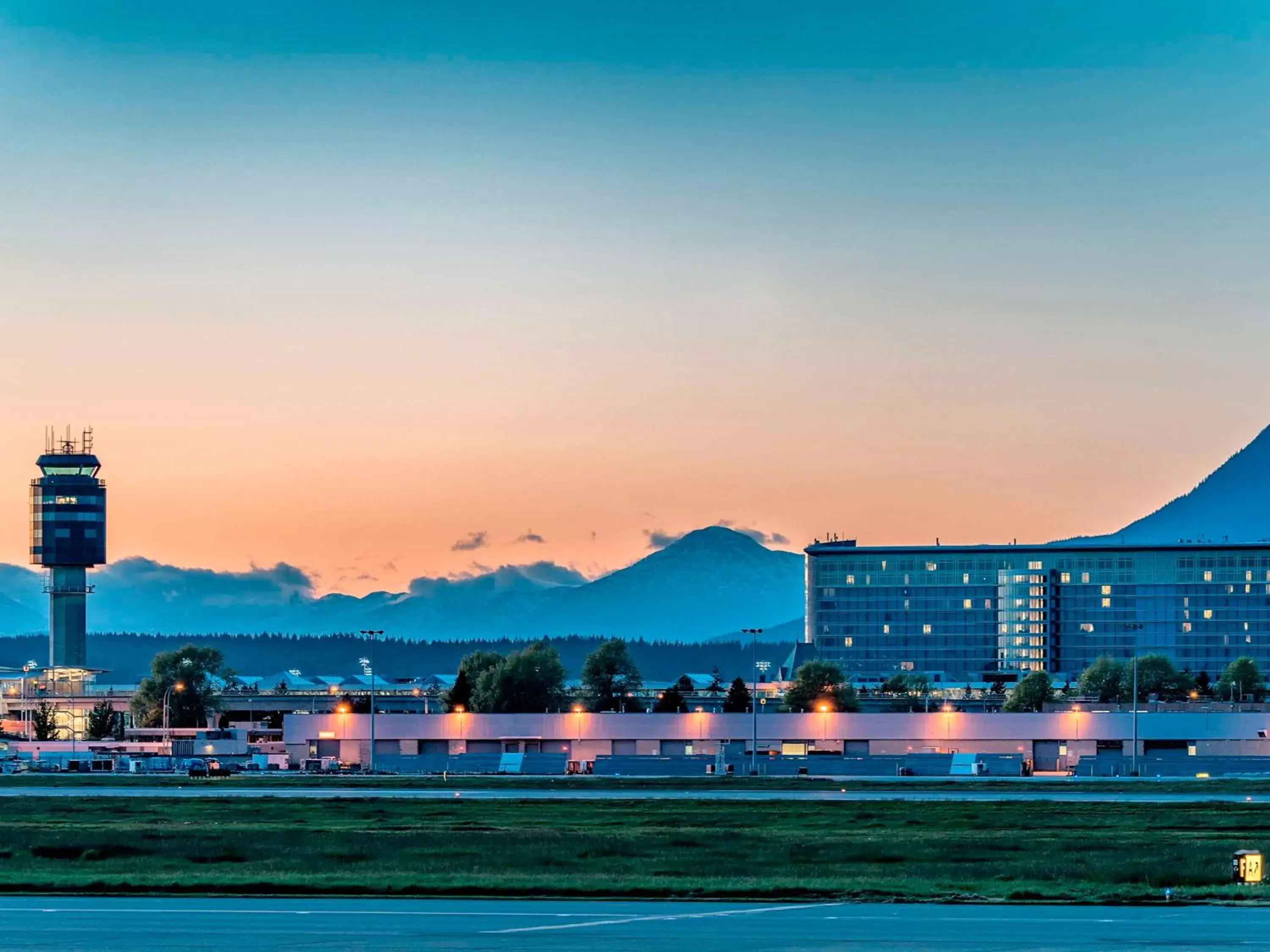 Property building in Fairmont Vancouver Airport In-Terminal Hotel