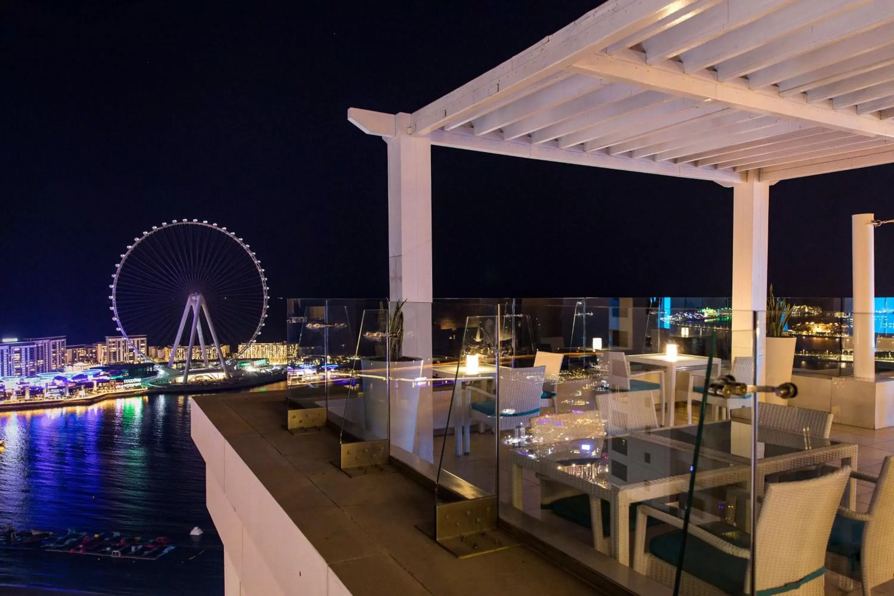 Lounge or bar in Hilton Dubai The Walk