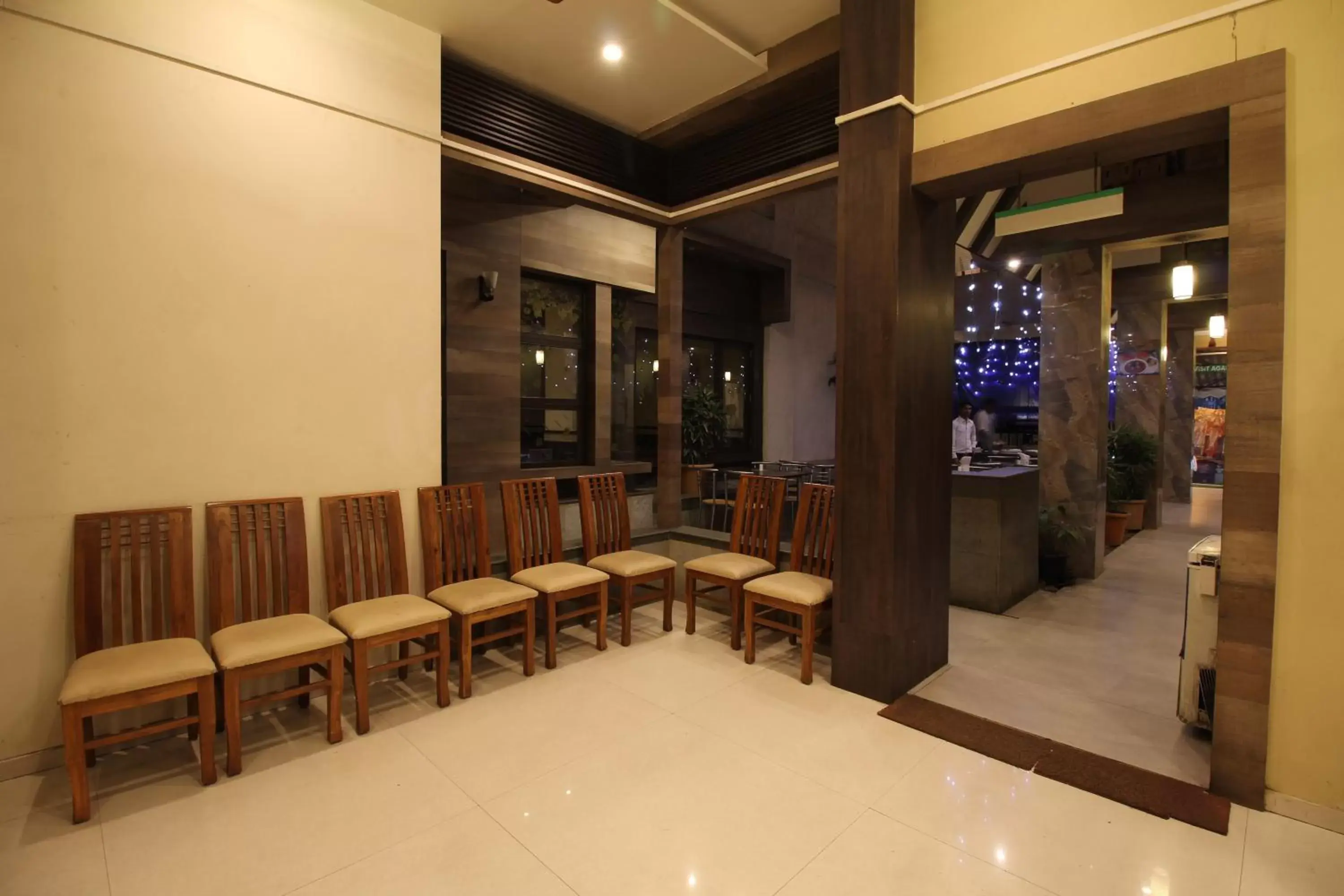 Lobby or reception in Hotel Sham Suman, Kolhapur- Opposite To Mahalaxmi Temple Lobby or reception in Hotel Sham Suman, Kolhapur- Opposite To Mahalaxmi Temple