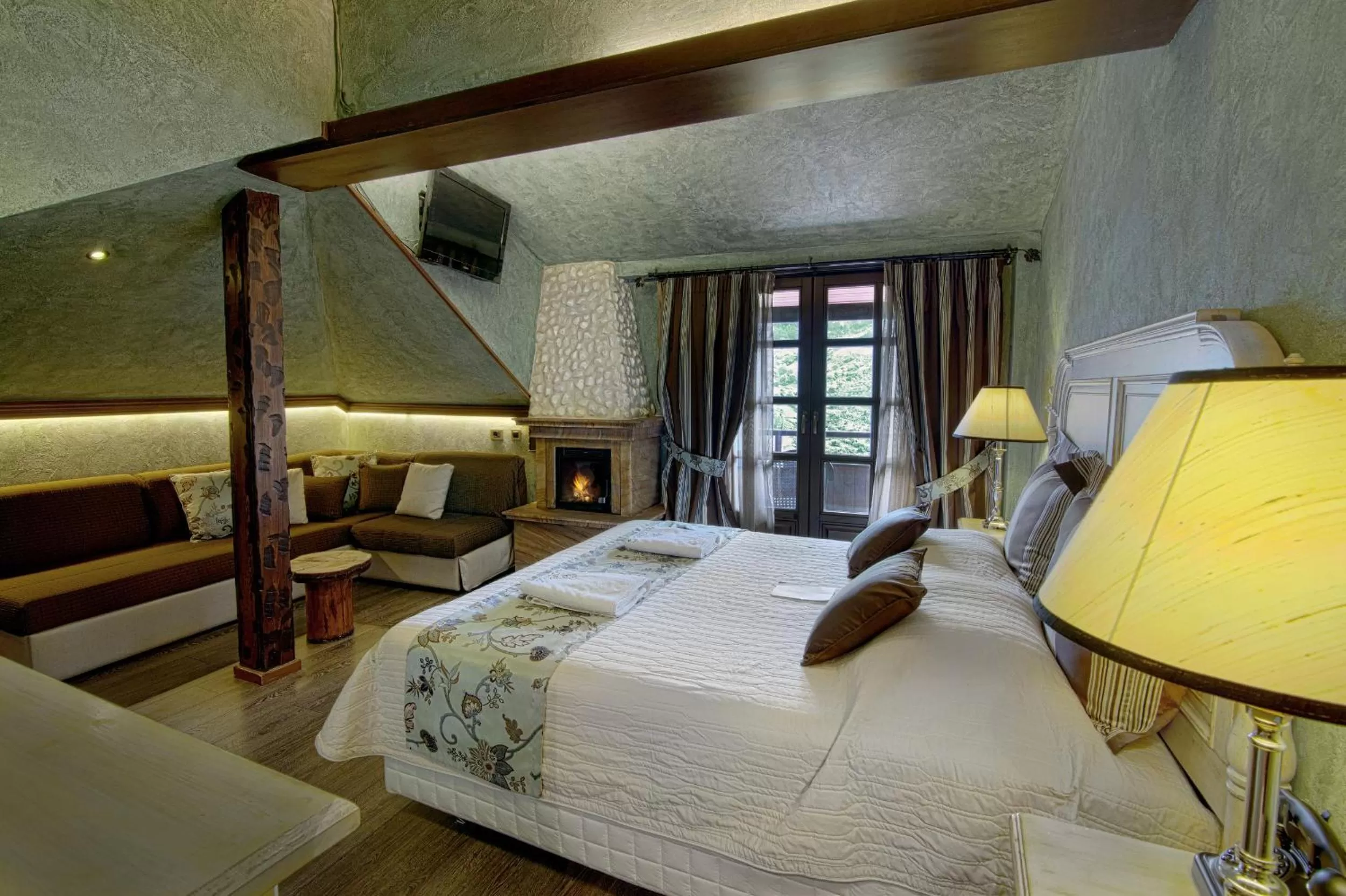 AROMA DRYOS SPA & ECO Hotel