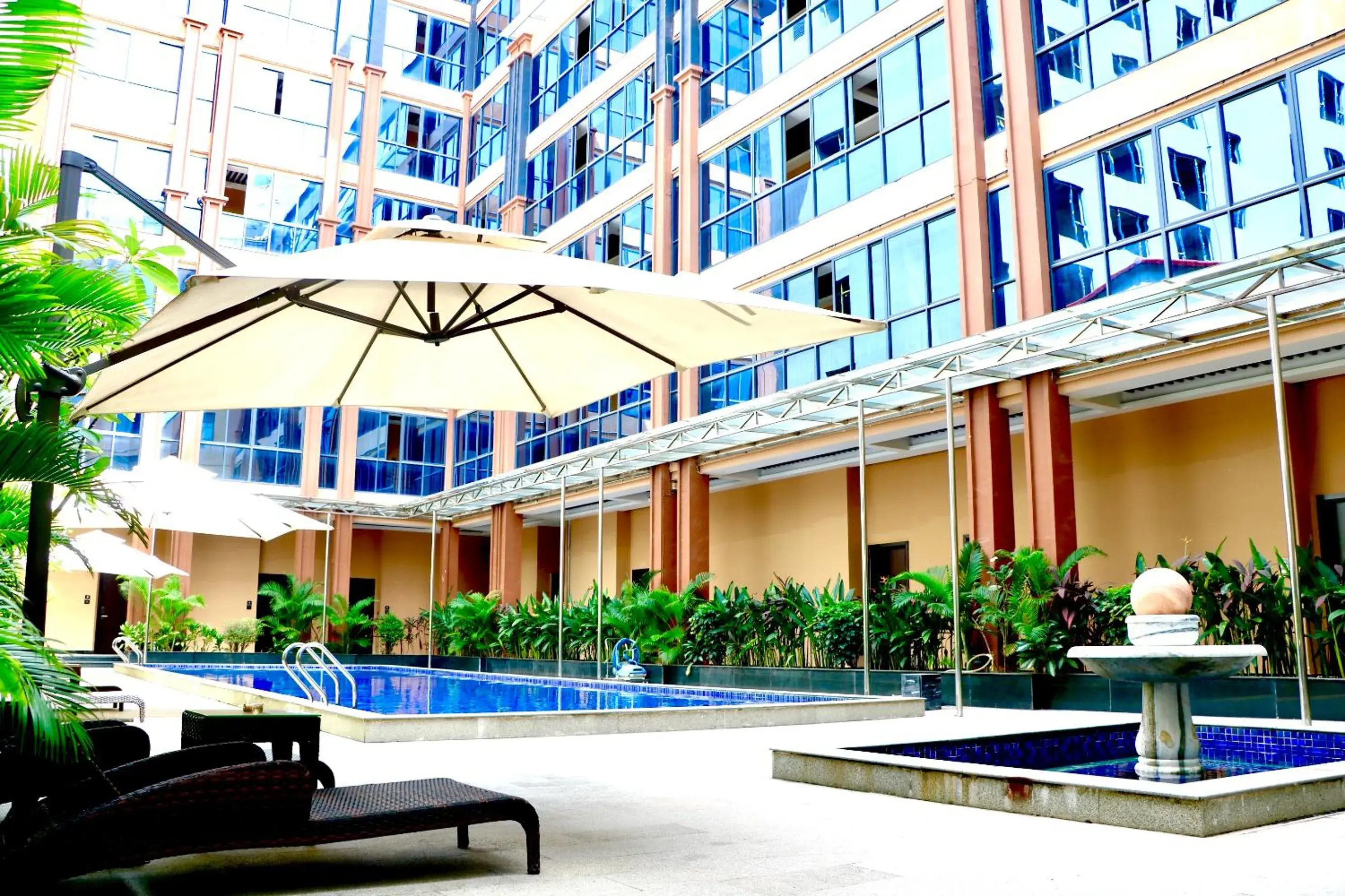 Property building, Swimming Pool in Le Chen Miiya Hotel