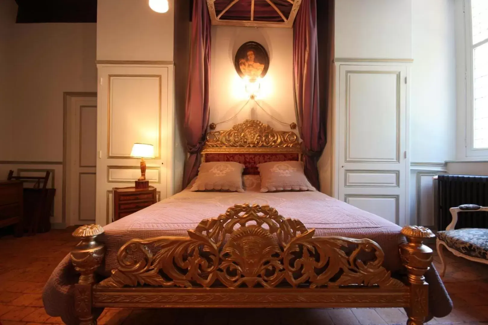 Bed in Château de Varennes
