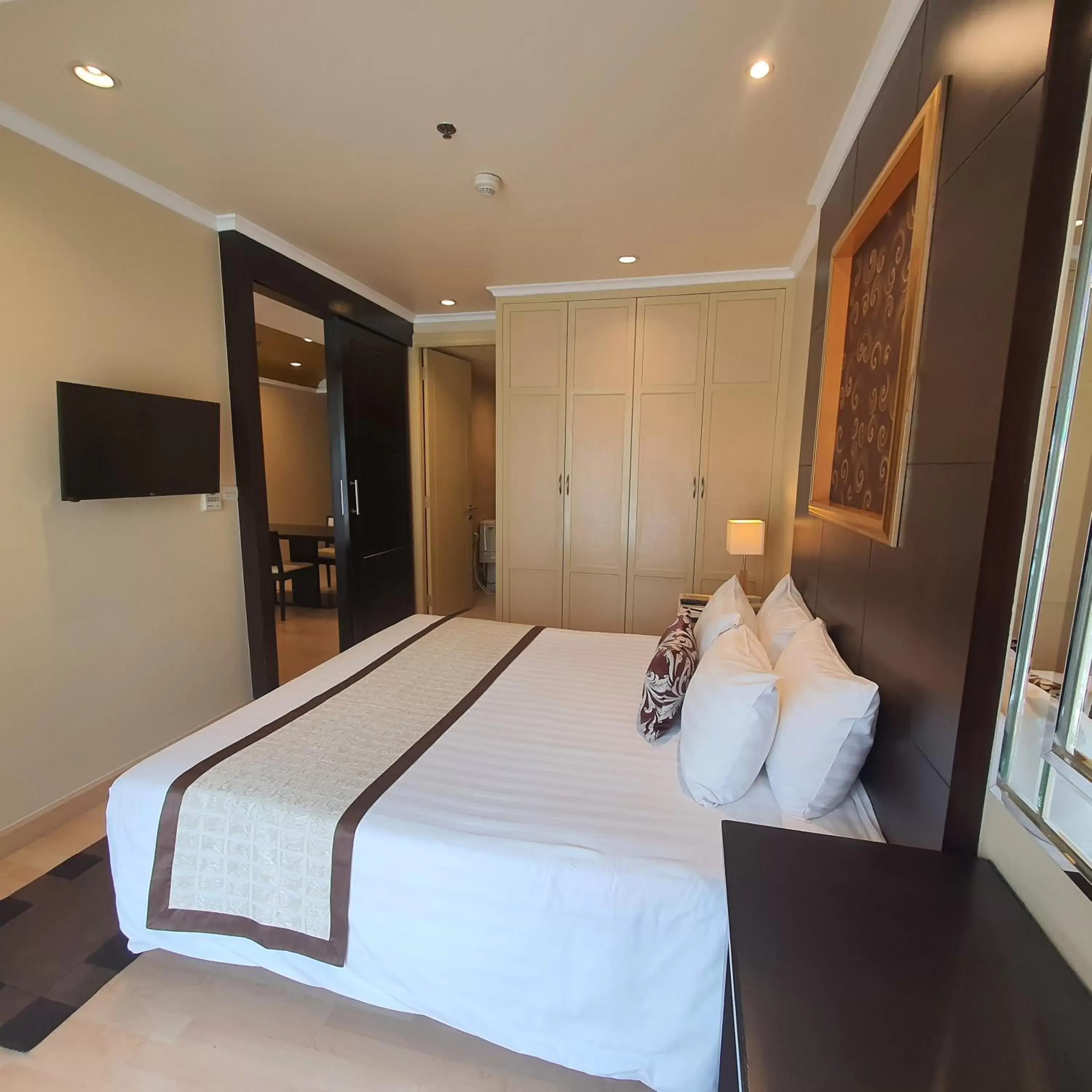 Bedroom, Bed in Admiral Premier Bangkok