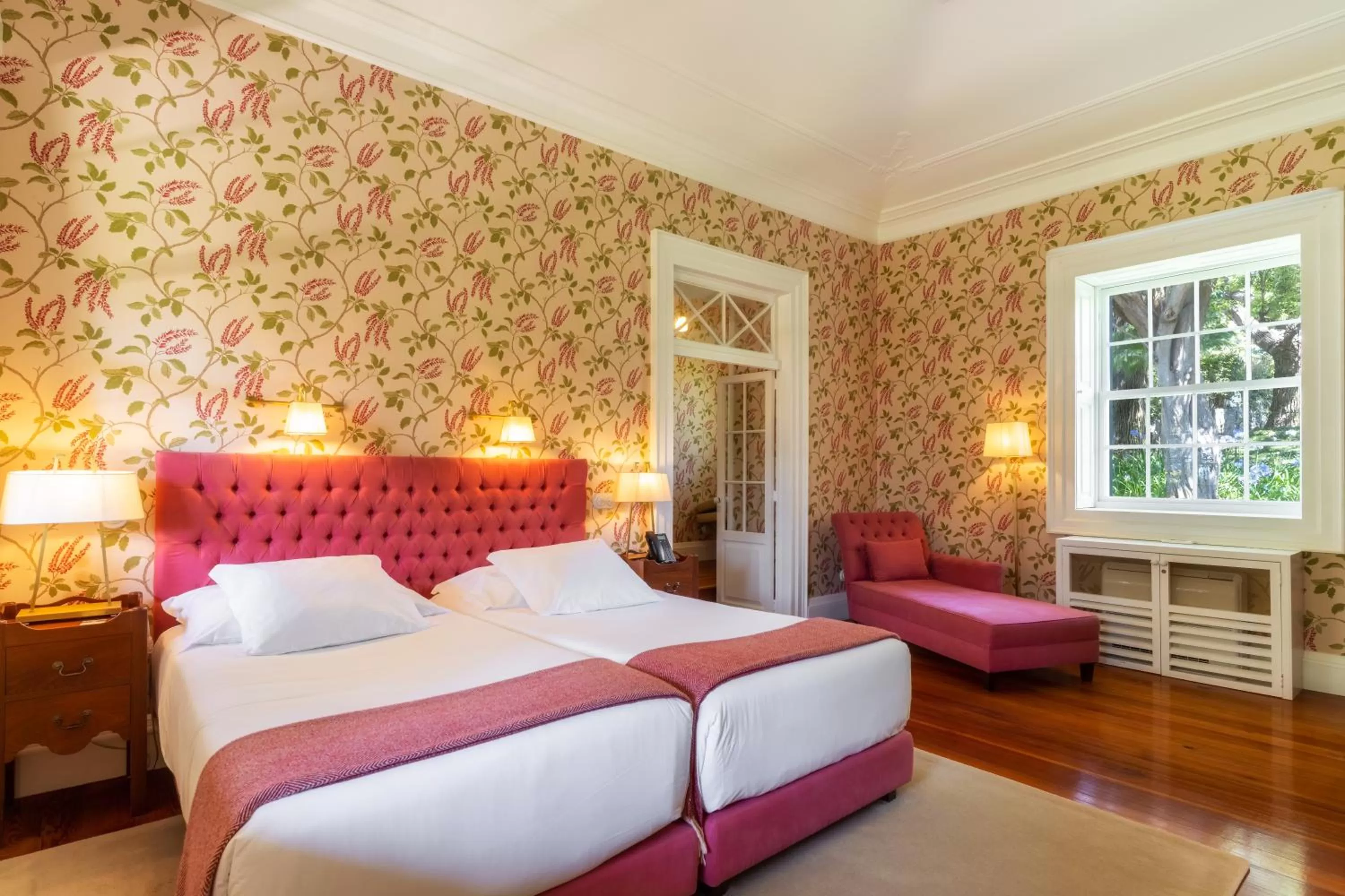 Bedroom, Bed in Quinta da Casa Branca - Small Luxury Hotels of the World