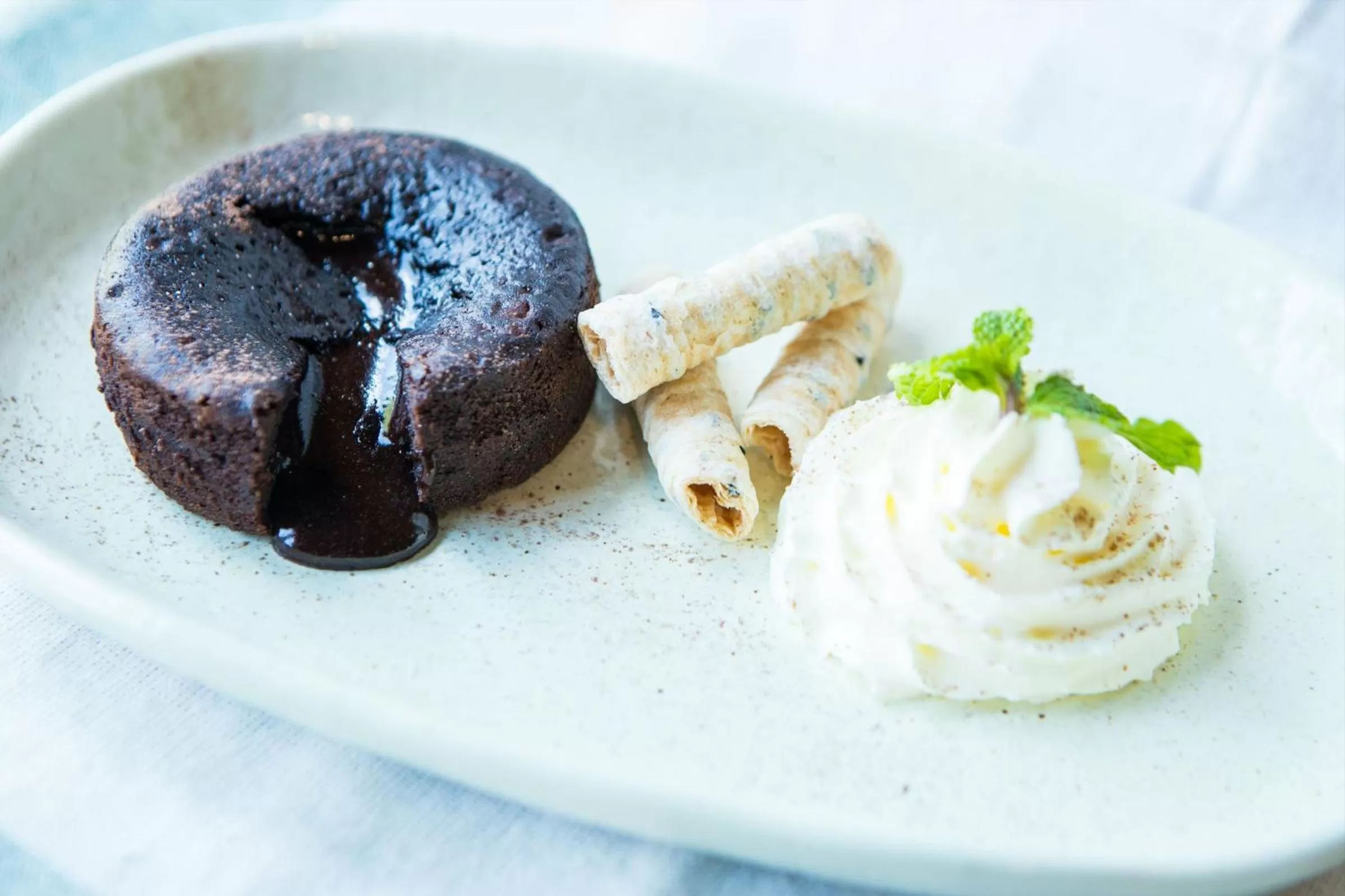 Food and drinks in Maikaew Damnoen Resort