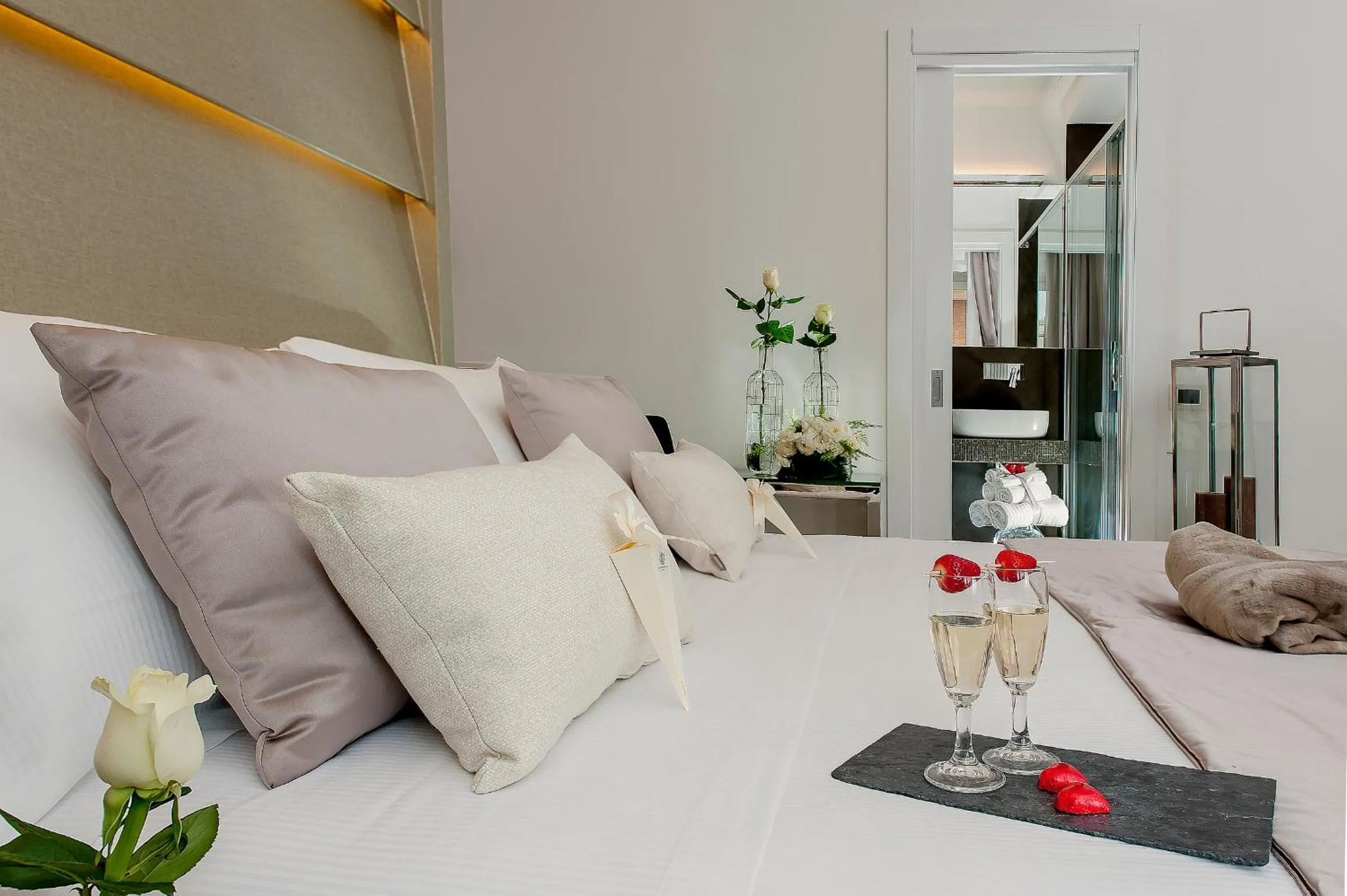 Bedroom in Vatican Style