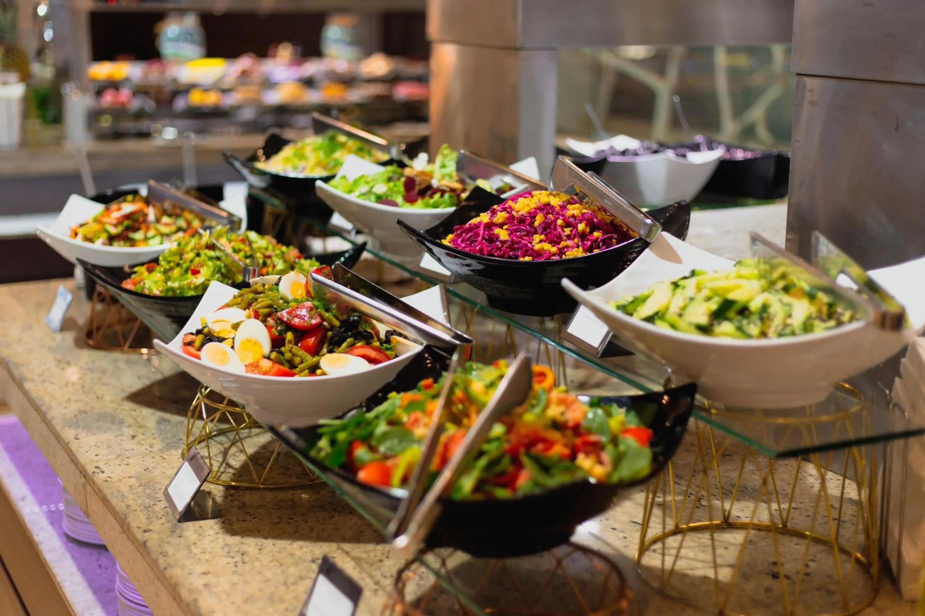 Restaurant/places to eat in International Hotel Casino & Tower Suites