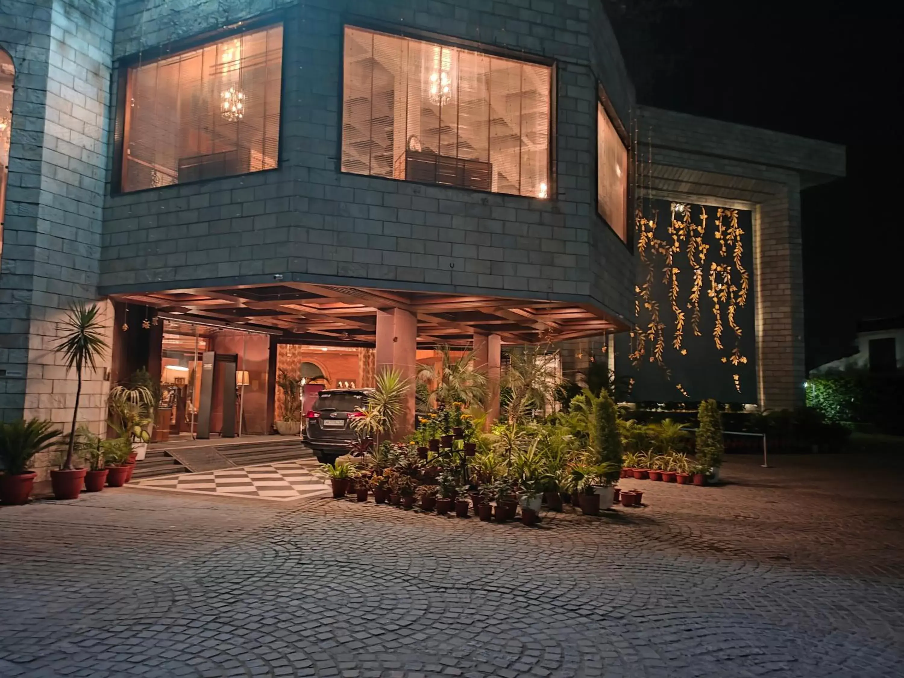 Property Building in Hotel Natraj Rishikesh