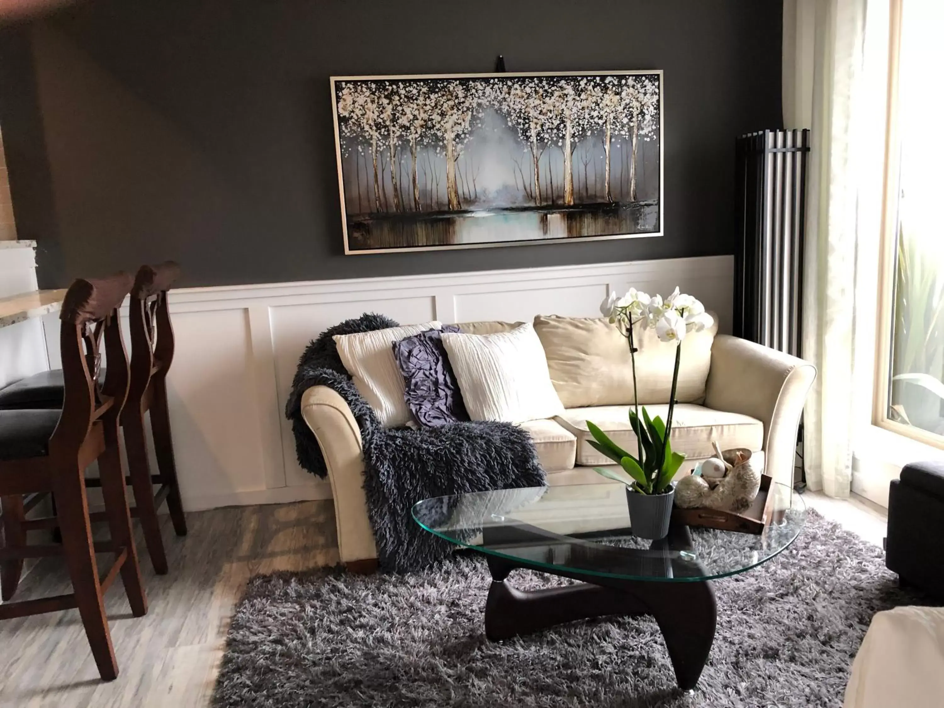 Living room, Seating Area in Qualicum Breeze Beach Resort