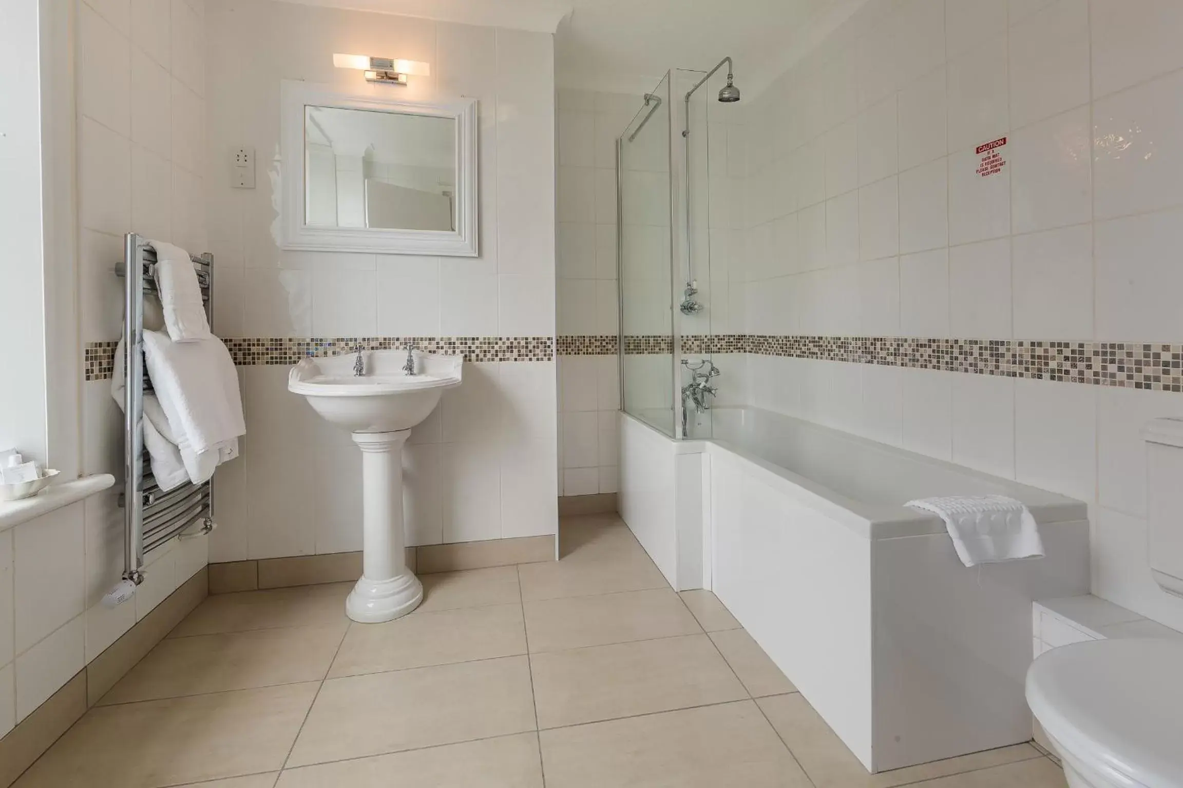 Bathroom in Muthu Westcliff Hotel (Near London Southend Airport)