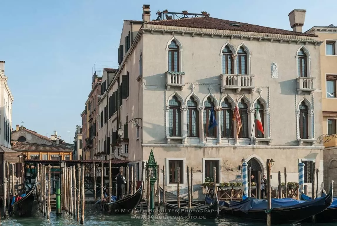 Property building in Foscari Palace