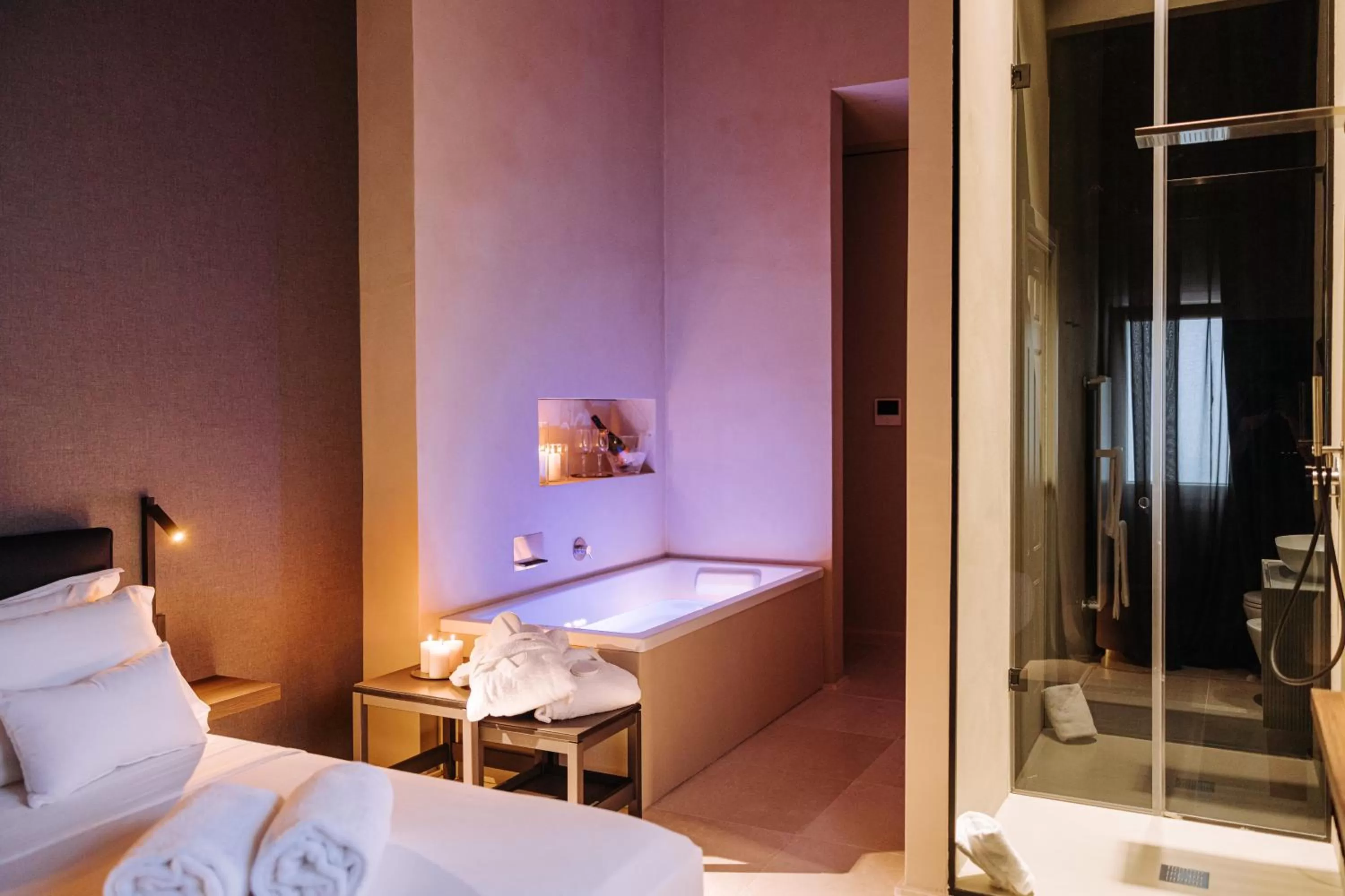 Bed in Suite1212 - Bandiera