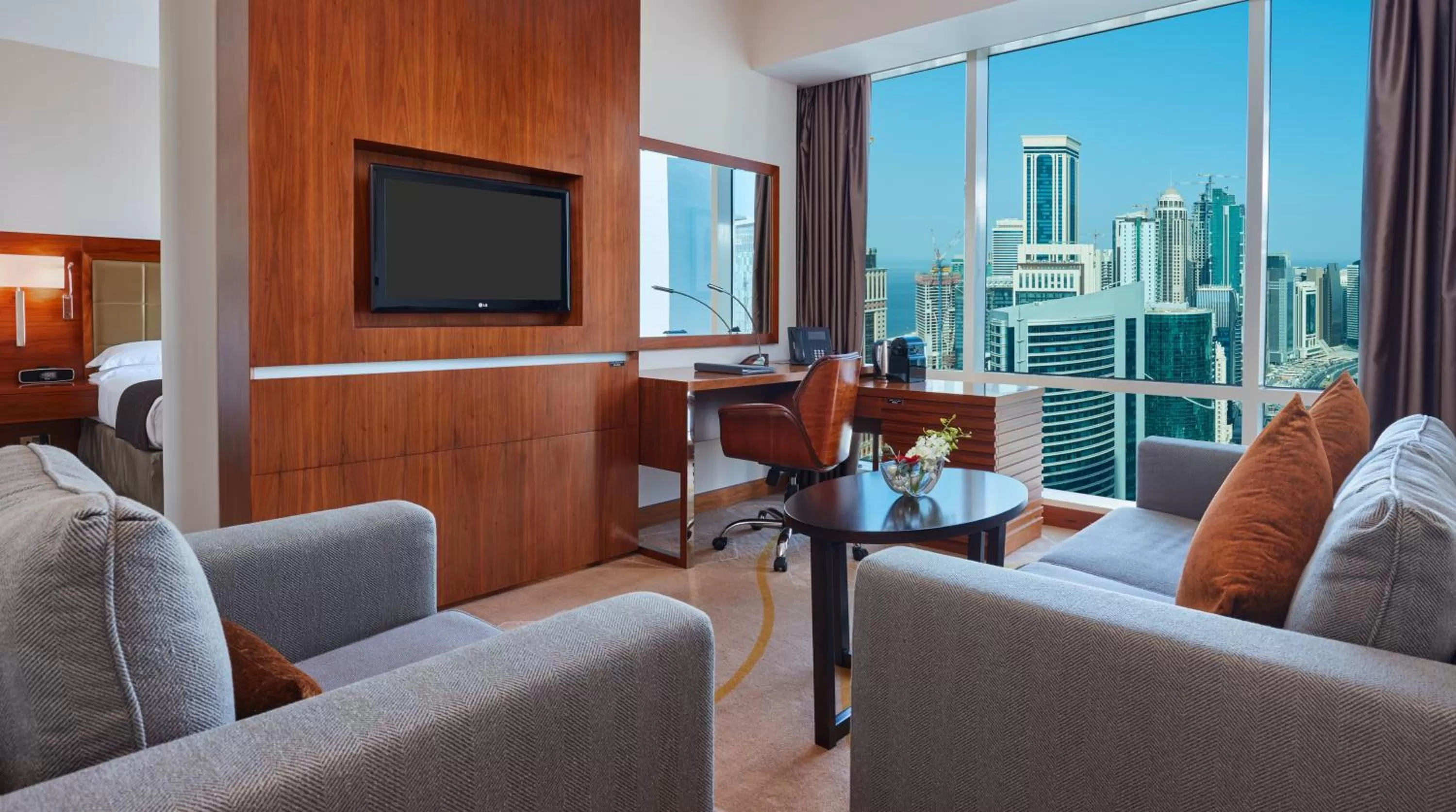 Photo of the whole room in InterContinental Doha The City by IHG