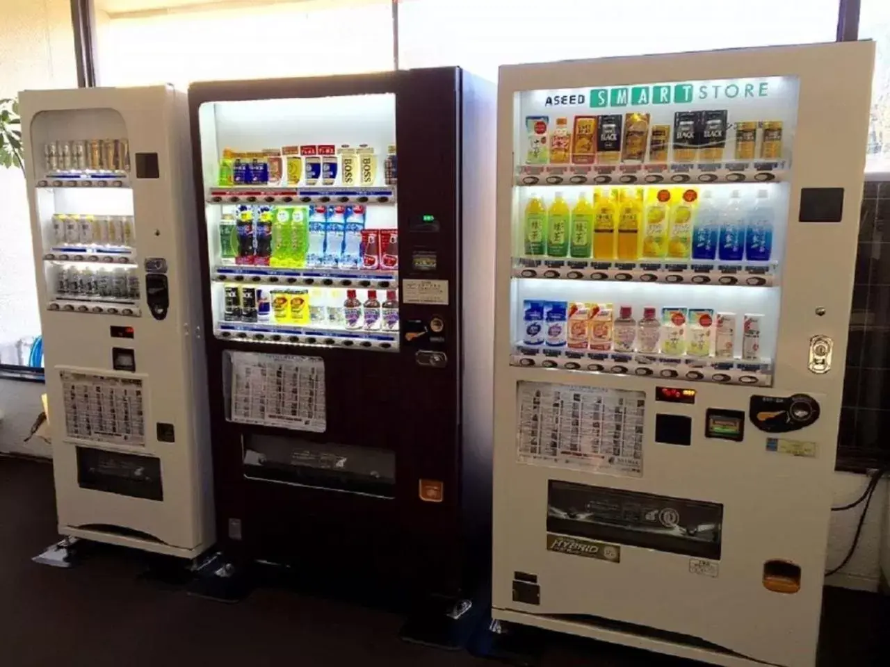 vending machine in HOTEL LiVEMAX Yokkaichi Ekimae