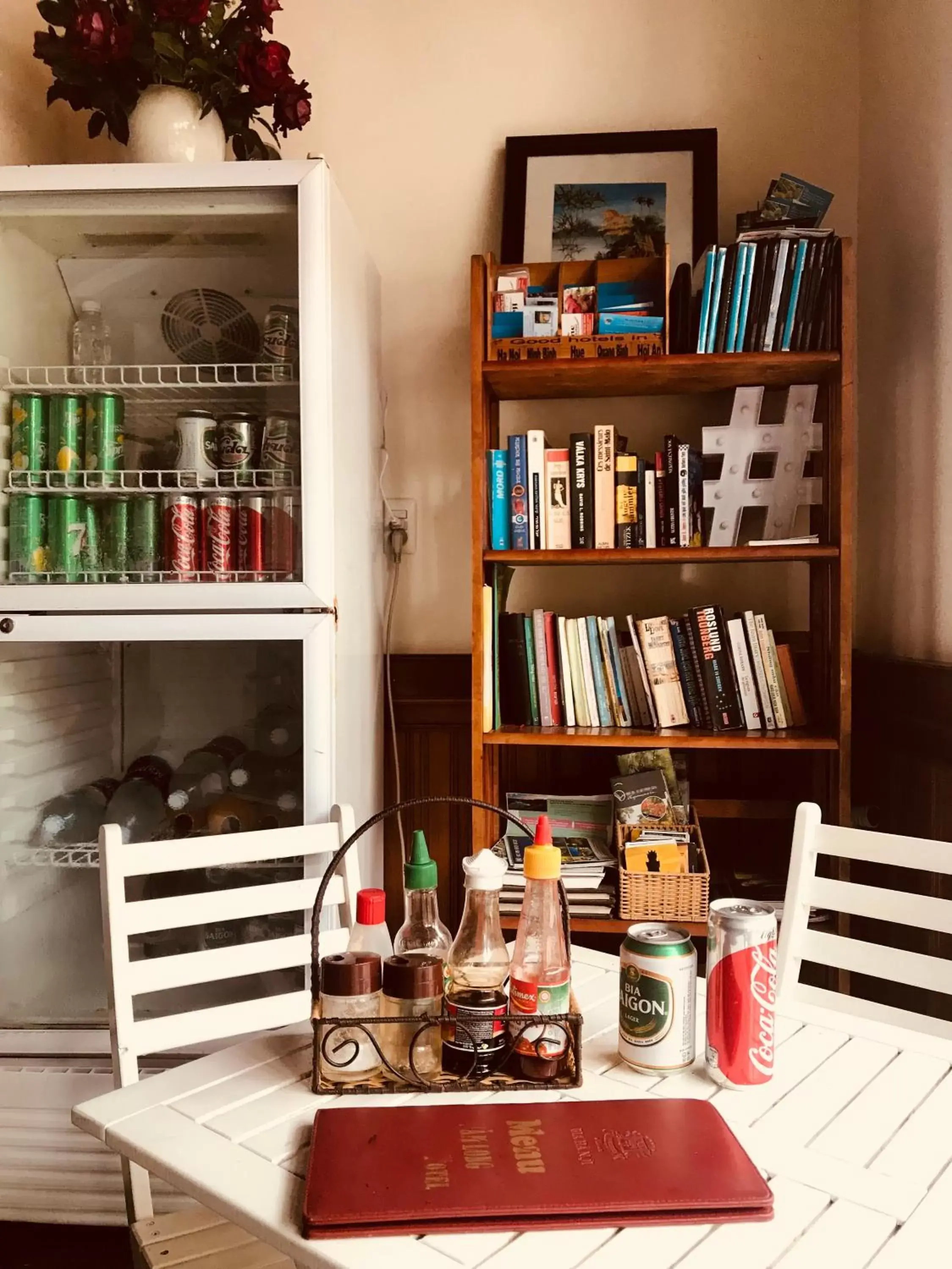 Restaurant/places to eat in Nam Long Hotel Restaurant/places to eat in Nam Long Hotel