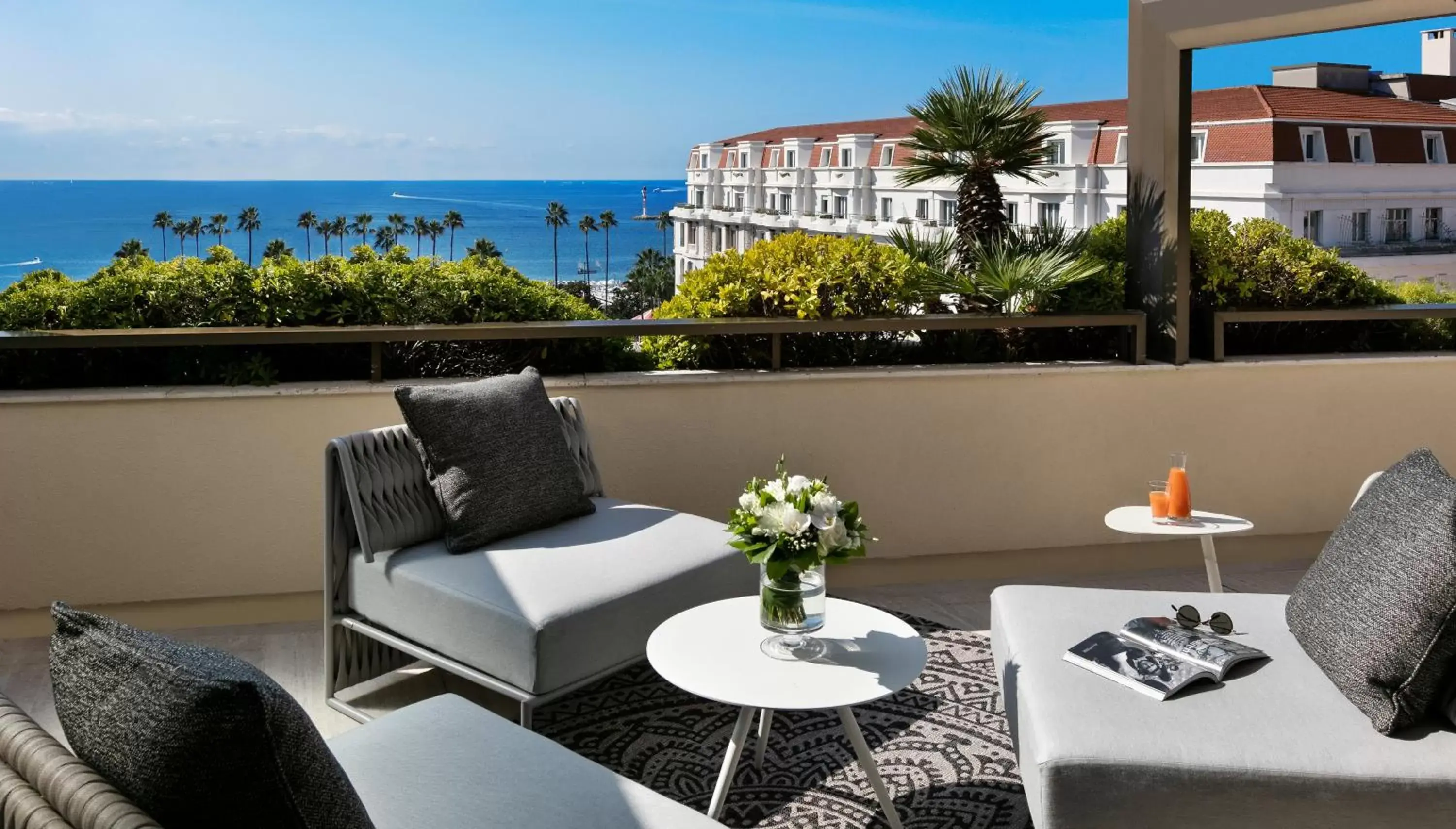 Balcony/Terrace in Hôtel Barrière Le Gray d'Albion