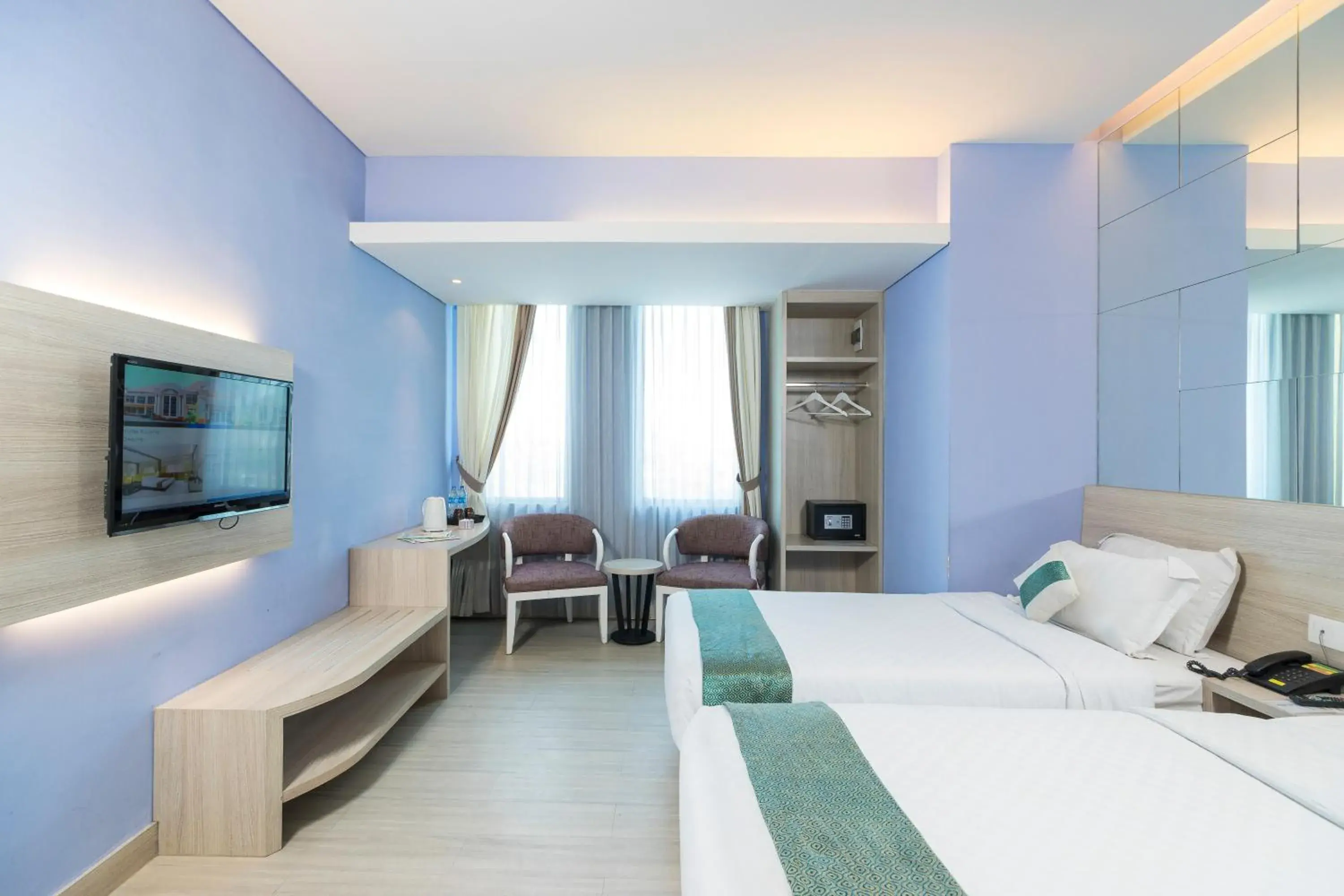 Photo of the whole room, Bed in Royal City Hotel Jakarta Photo of the whole room, Bed in Royal City Hotel Jakarta